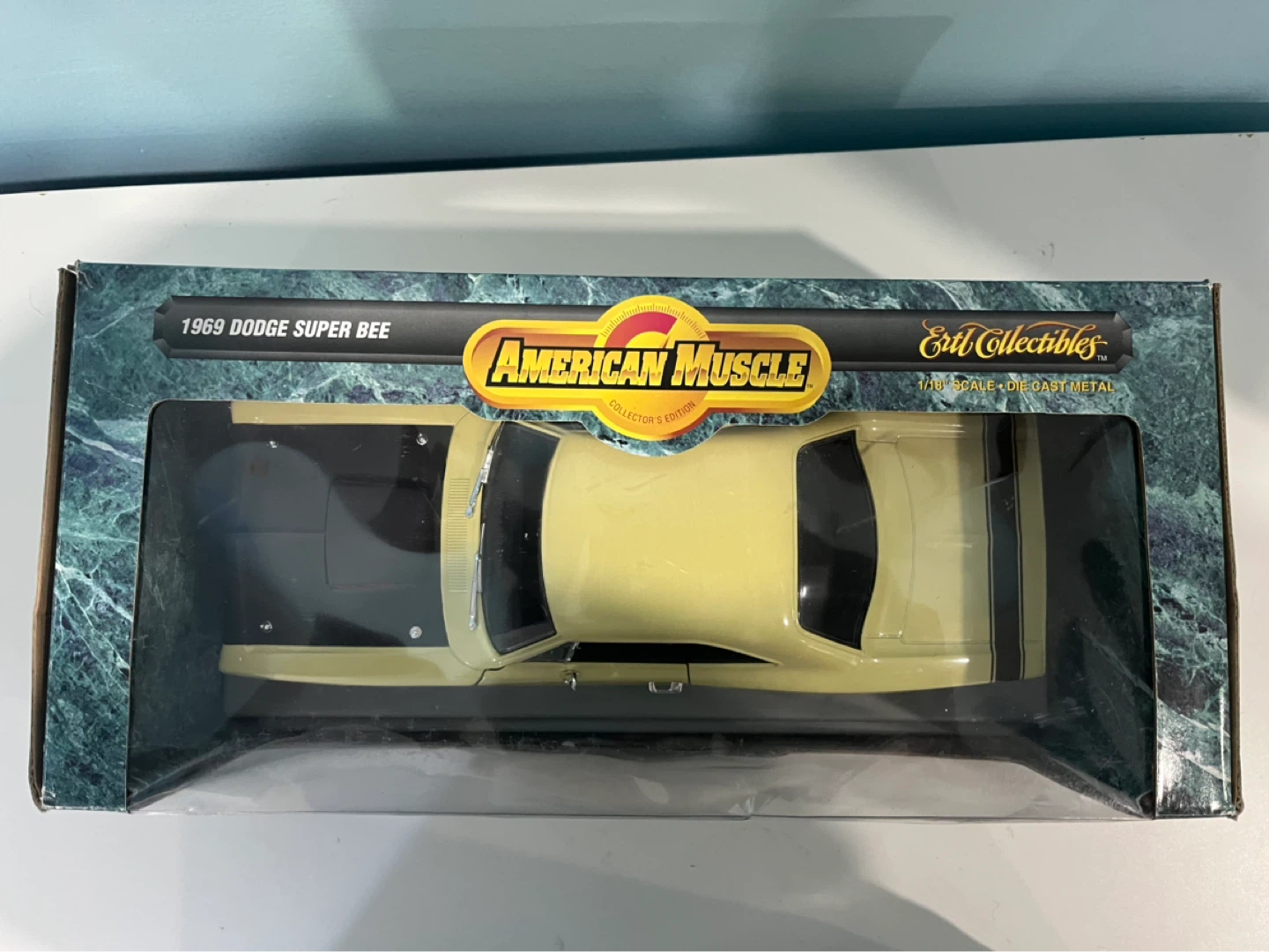 American Muscle 1969 Dodge Super Bee Die-Cast Car - photo 2