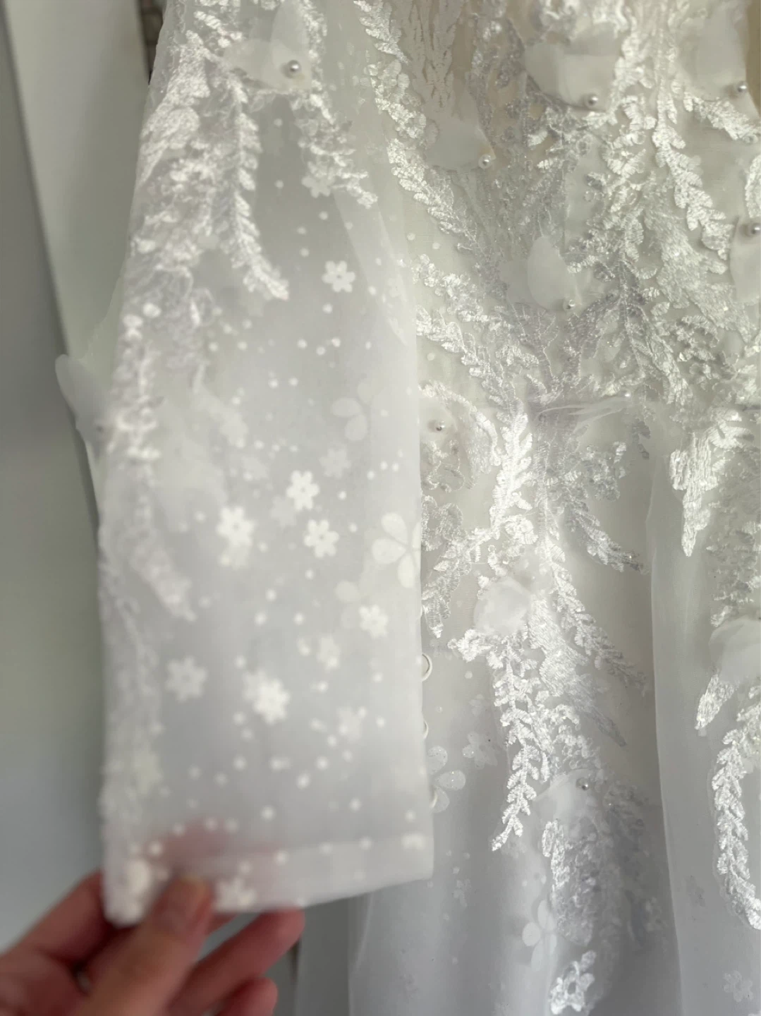 White Embellished Wedding Dress - photo 4