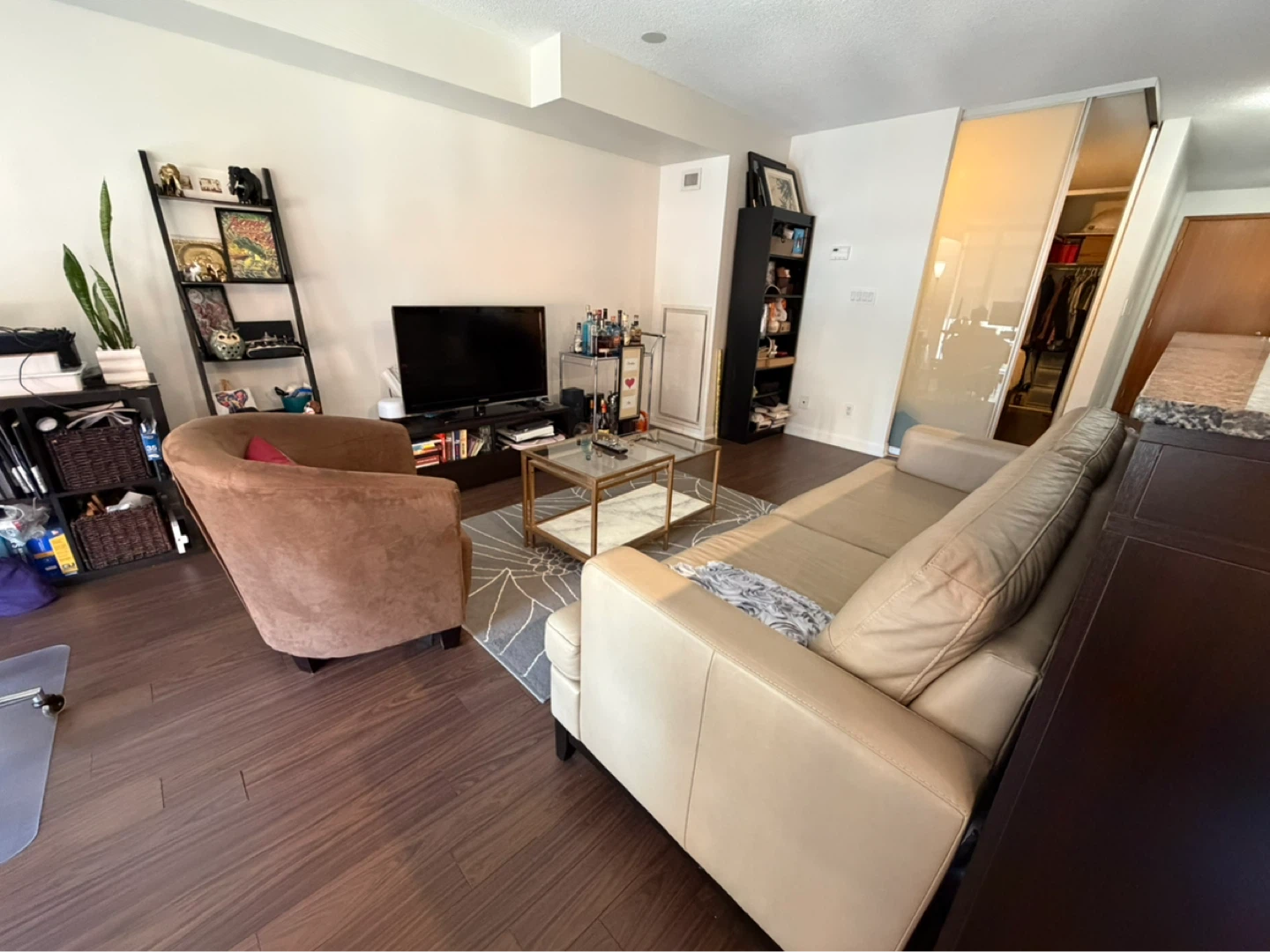 St.Lawrence condo for rent - photo 4
