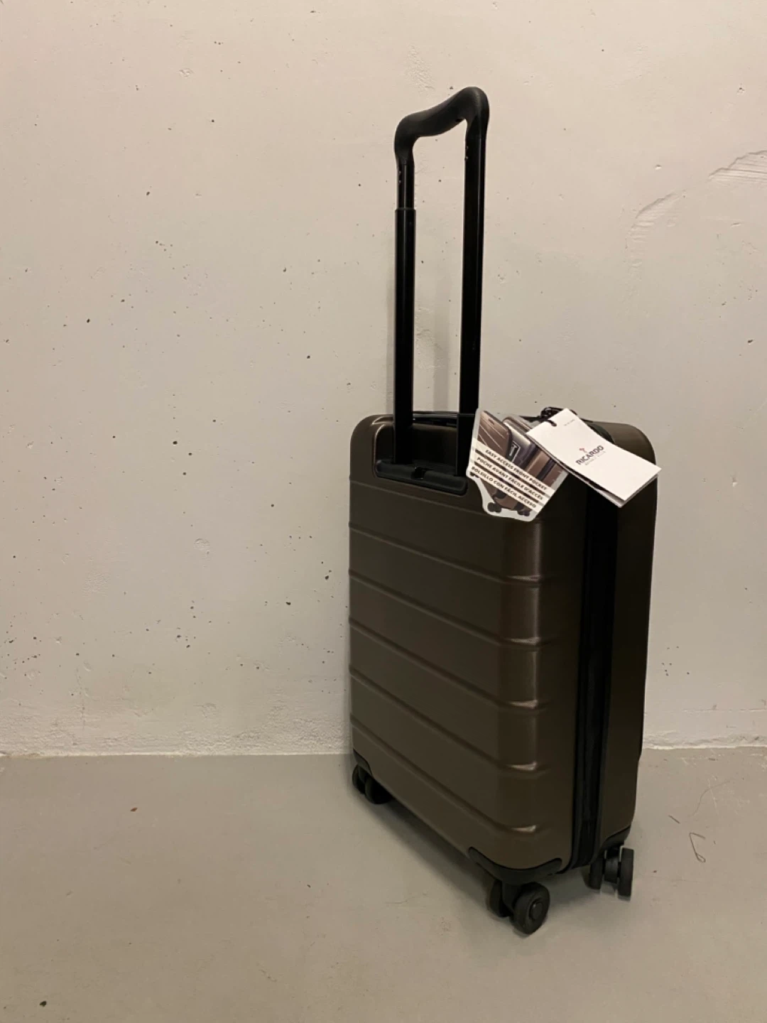 Carry On Luggage - photo 2