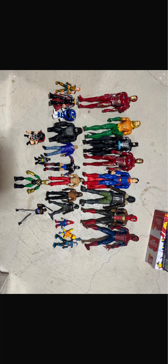 Marvel & DC Superhero Action Figures Lot – 24 Figures