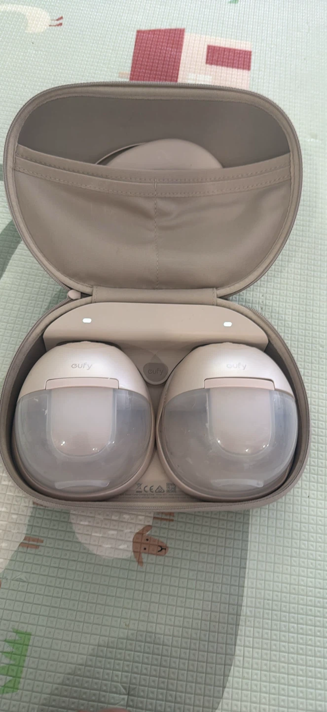Eufy Portable Breast Pump with Case - photo 2