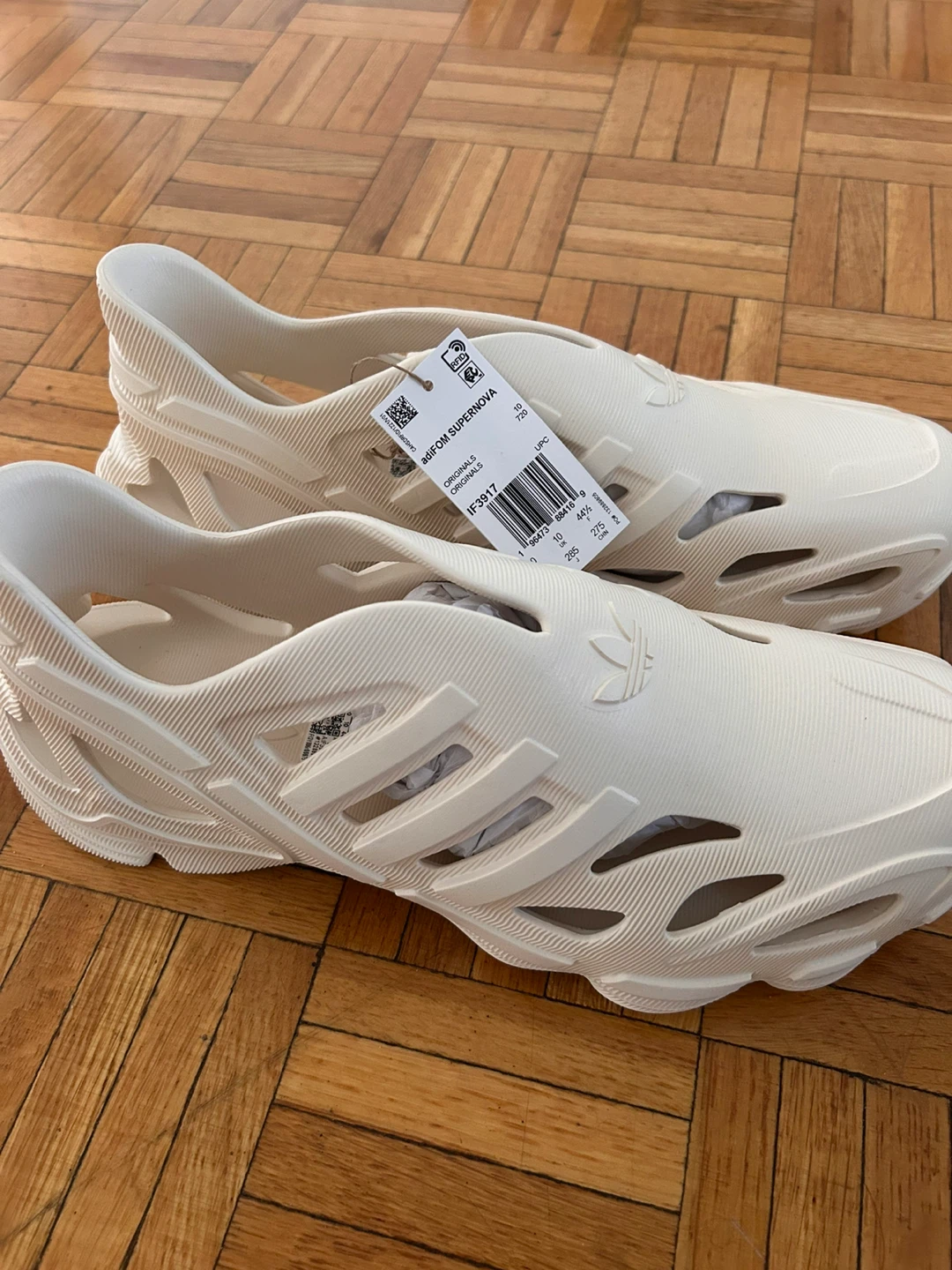 New Adidas Adilette Aqua Slides - Size 10
