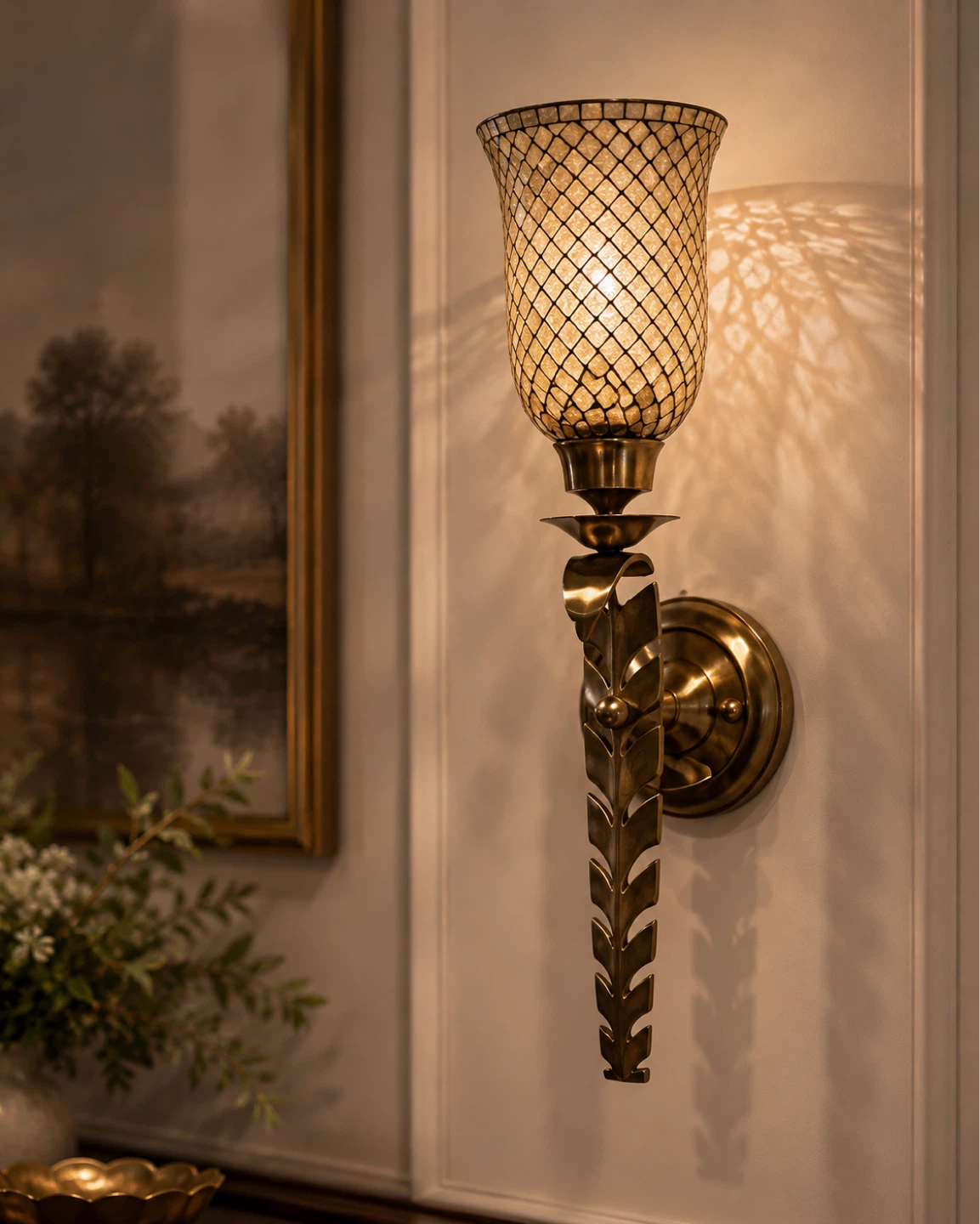 ✨ Elegant Vintage Wall Sconce – 21” Tall ✨ - photo 2