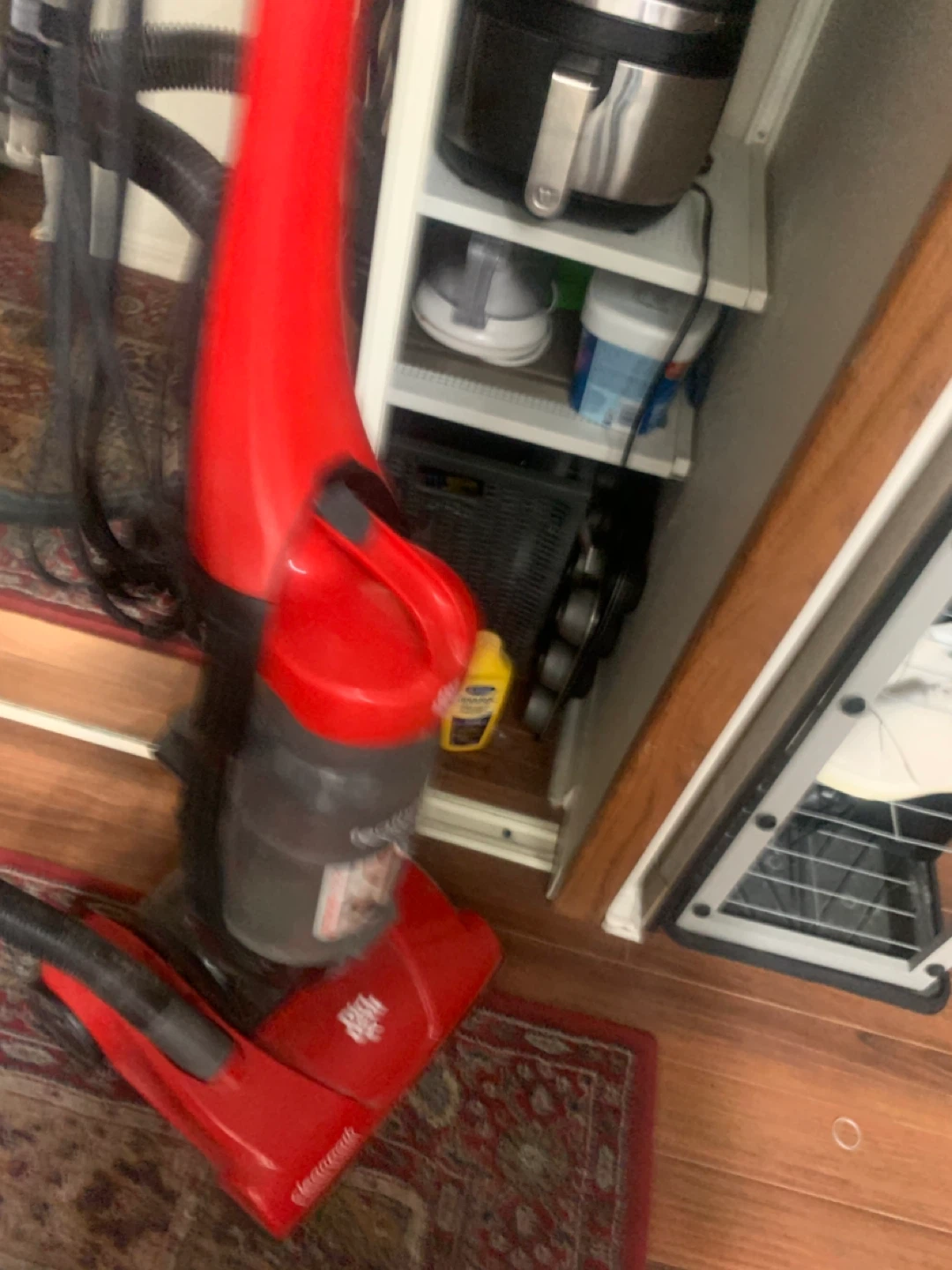 Dirt Devil Featherlight Bagless Vacuum Cleaner - photo 4