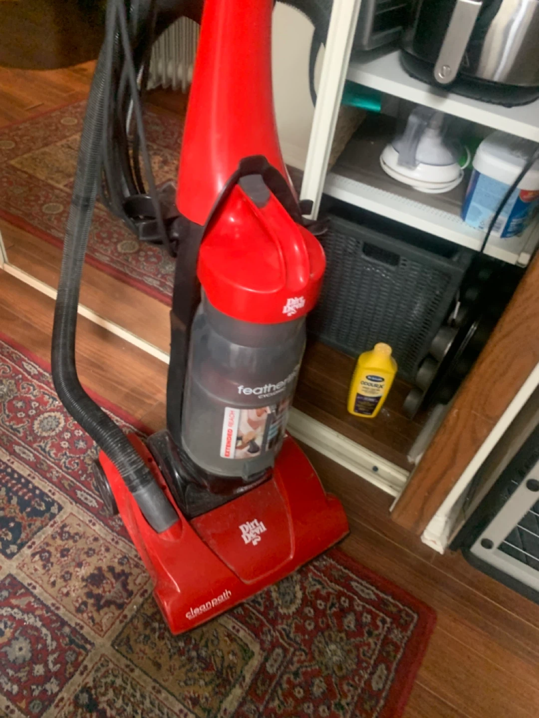 Dirt Devil Featherlight Bagless Vacuum Cleaner - photo 3