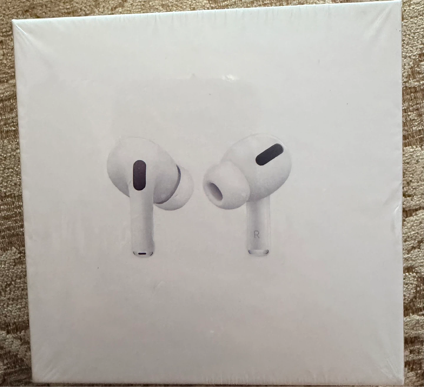Apple AirPods Pro with MagSafe Charging Case - photo 5