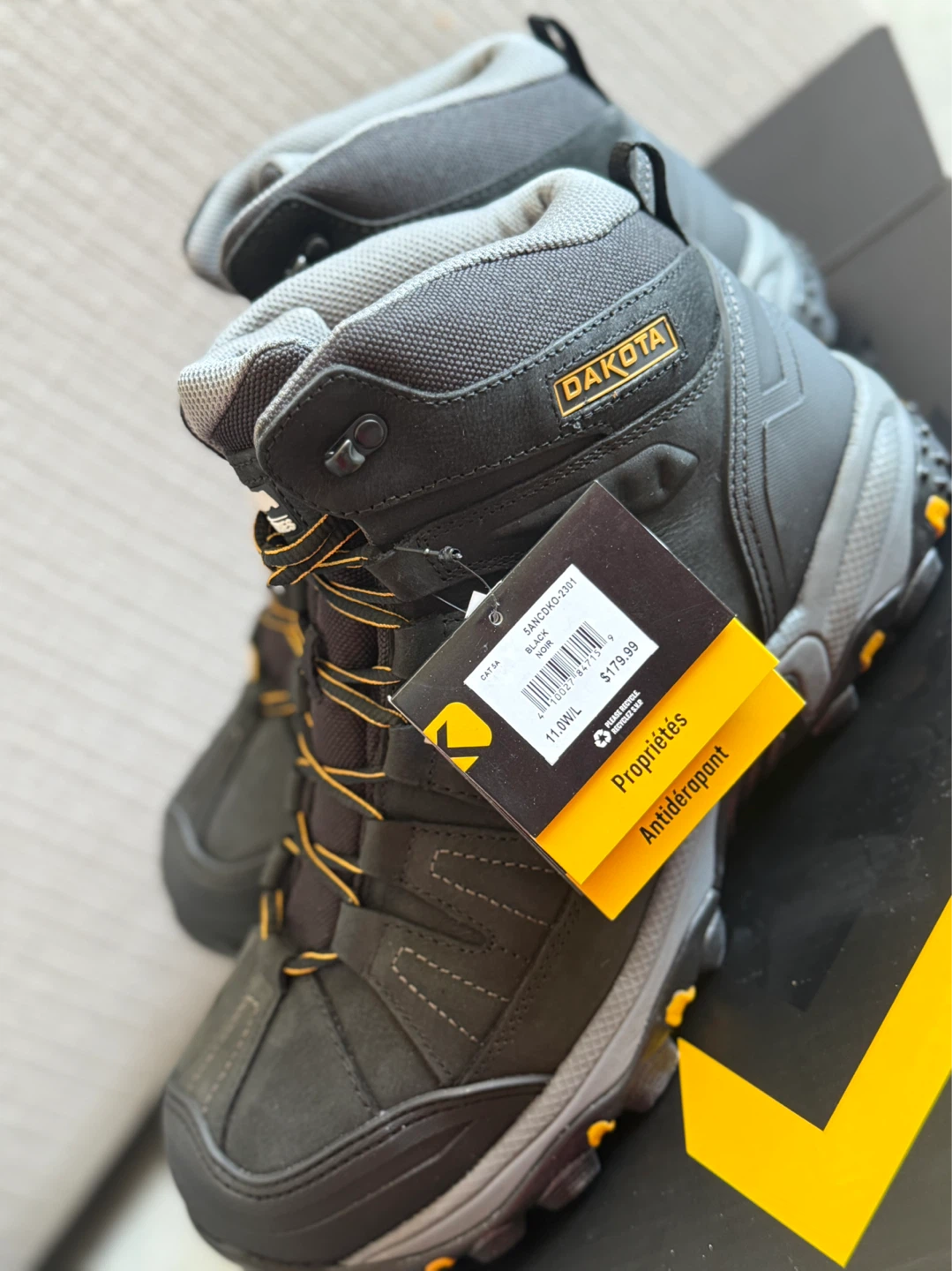 Brand new men’s steel toe boots