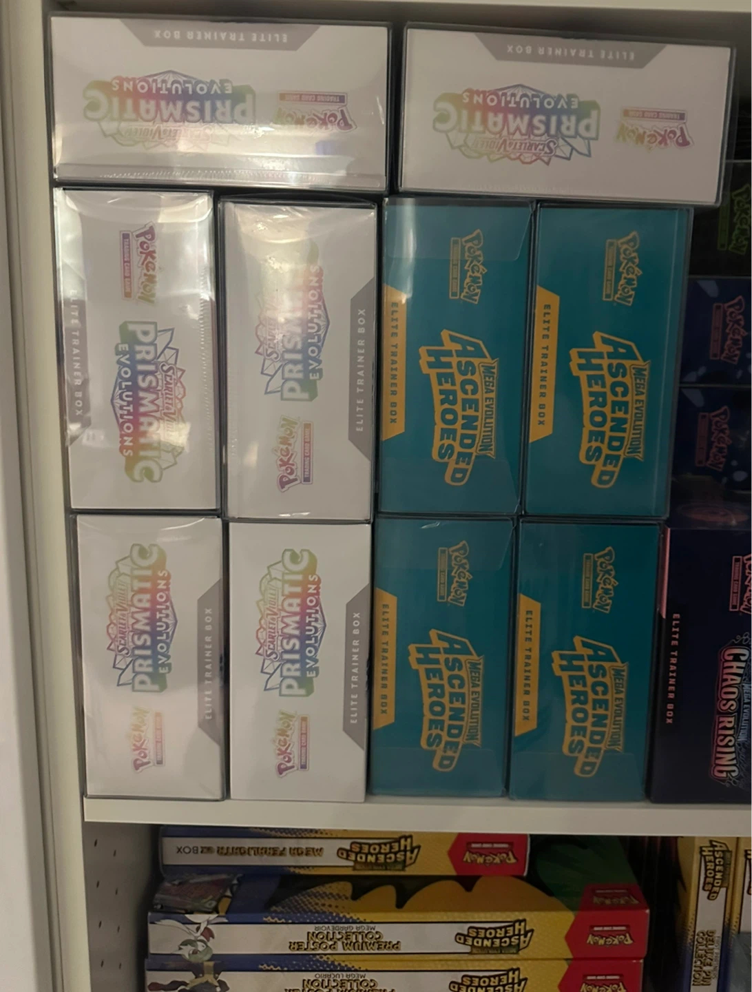 Pokemon Scarlet & Violet Prismatic Evolutions Elite Trainer Box