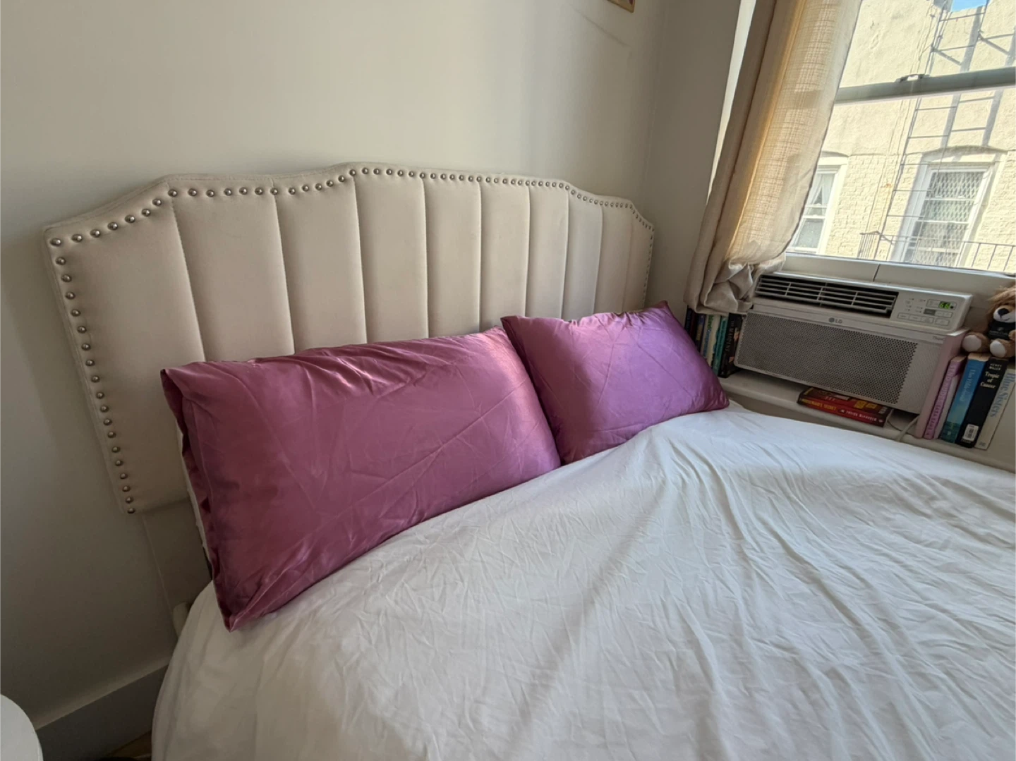 Queen Bed: Tufted Upholstered Bed Frame with Storage + Mattress - photo 3