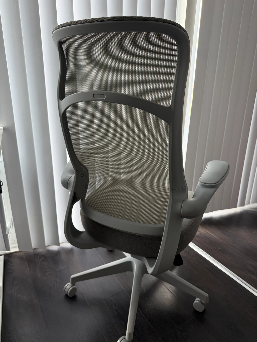 Structube Katie-Mesh Office Chair with Armrests - photo 3