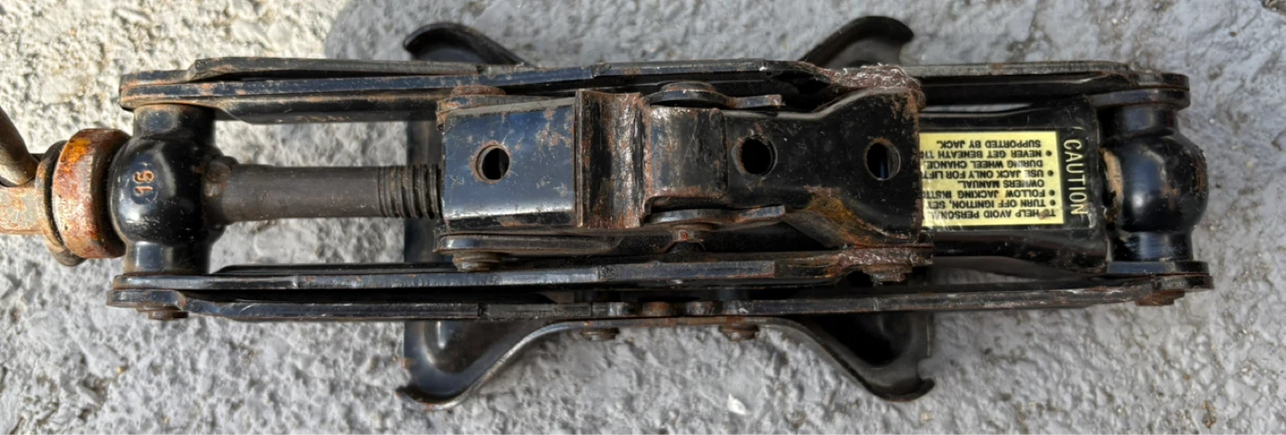 Scissor Jack with Handle - photo 5