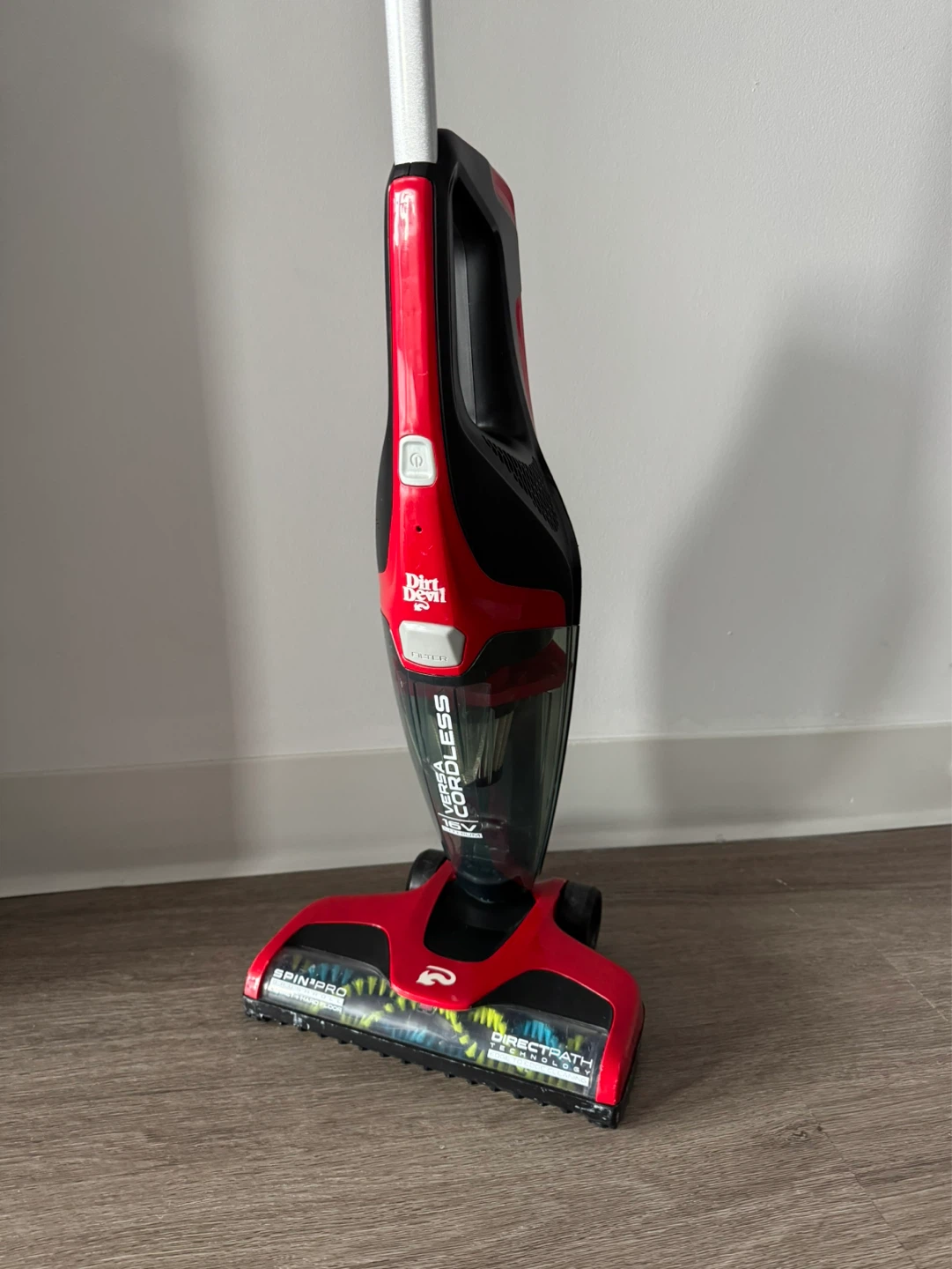 Rechargeable Vacuum Cleaner - photo 2