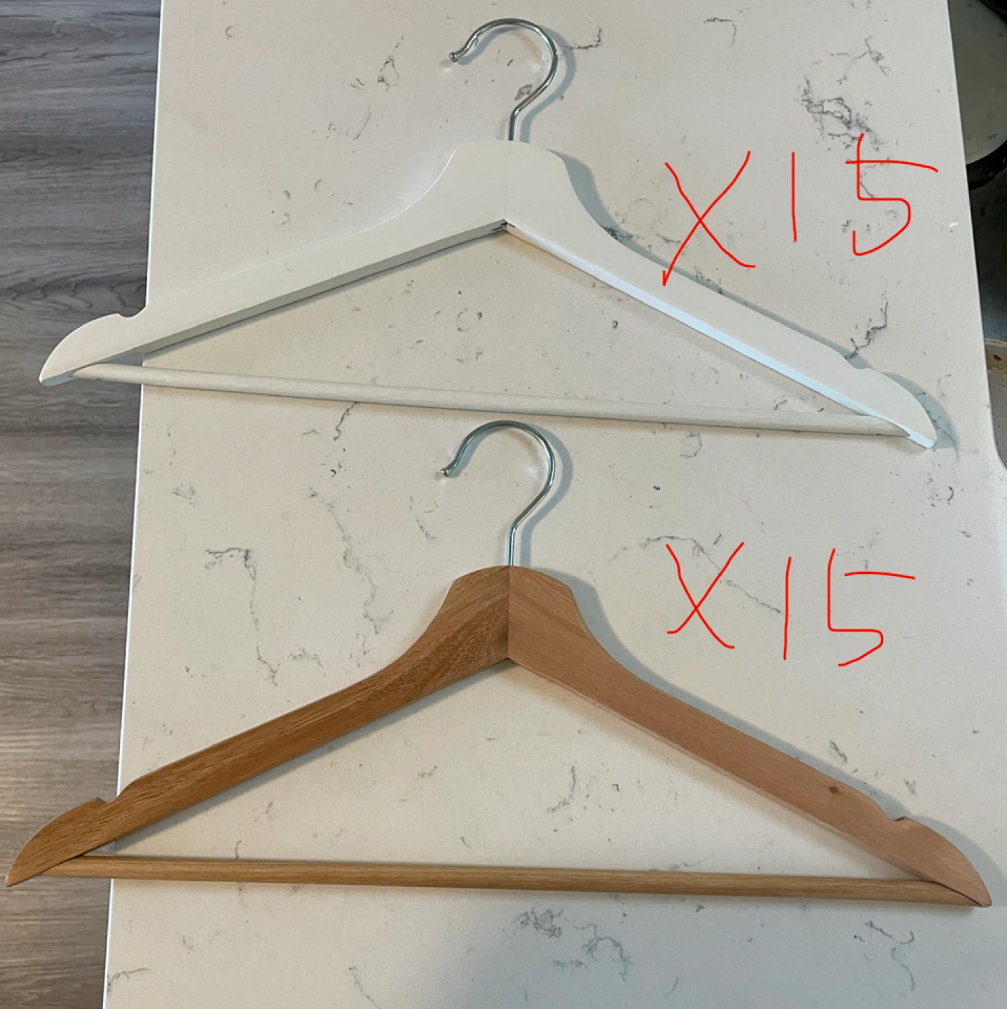 15 White + 15 Wooden Clothes Hangers