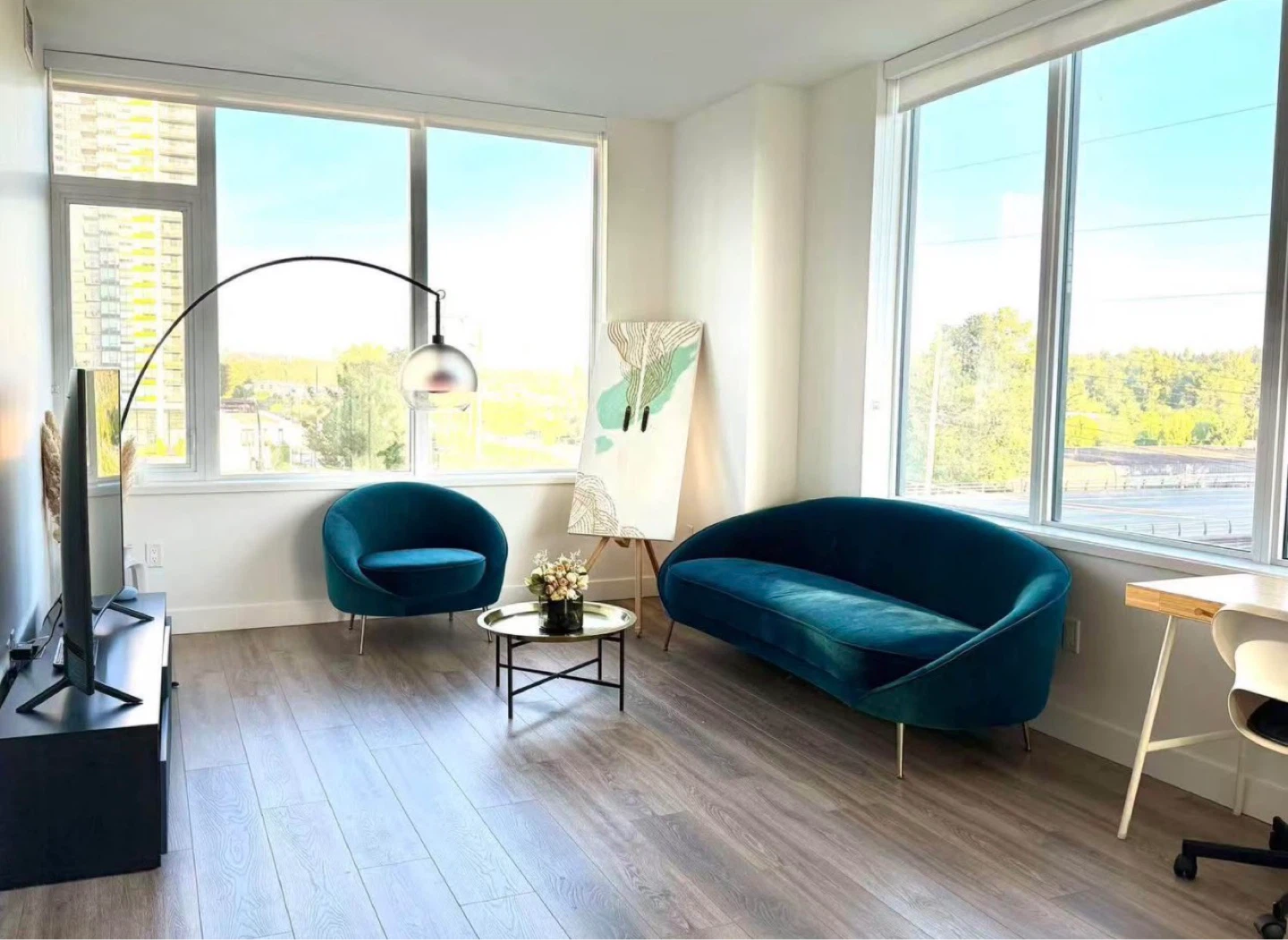 2 beds | 2baths | 1 den apartment for rent- Brentwood