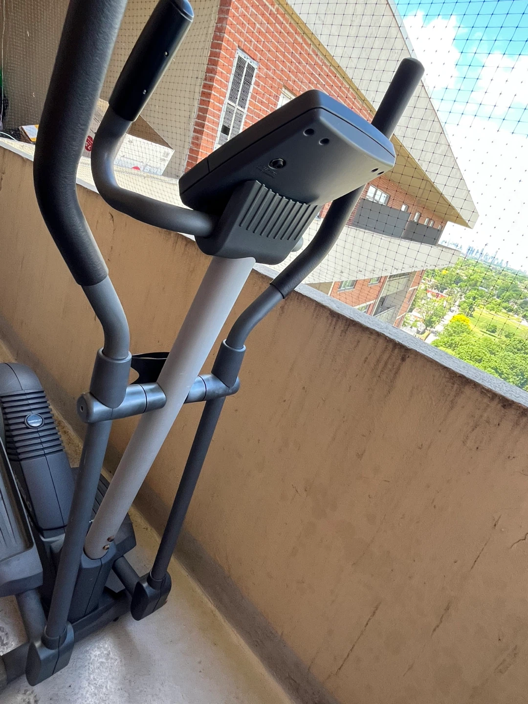 Weslo Momentum CTx Elliptical Trainer - photo 3