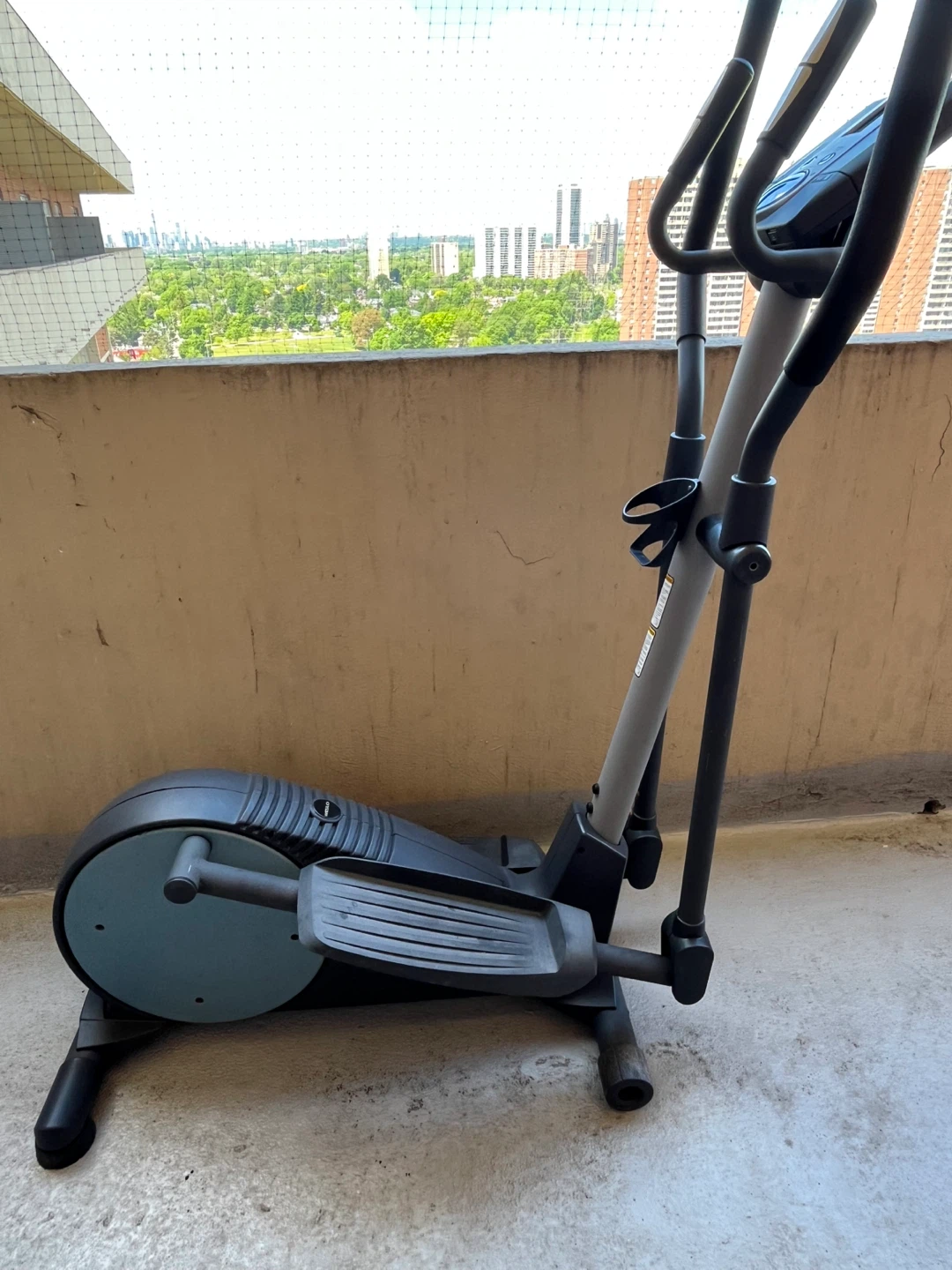 Weslo Momentum CTx Elliptical Trainer