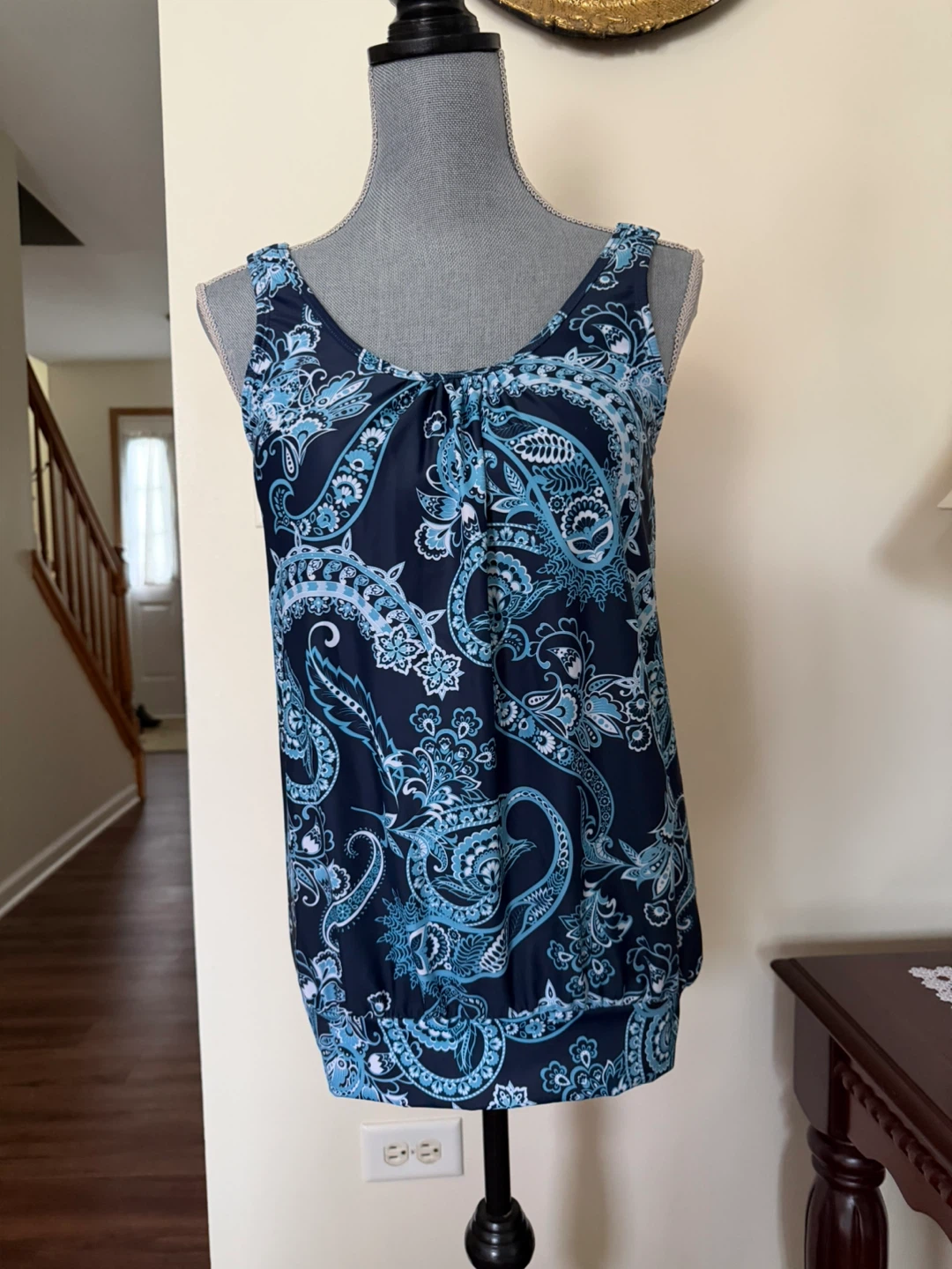 Navy Blue Paisley Tank Top Size M