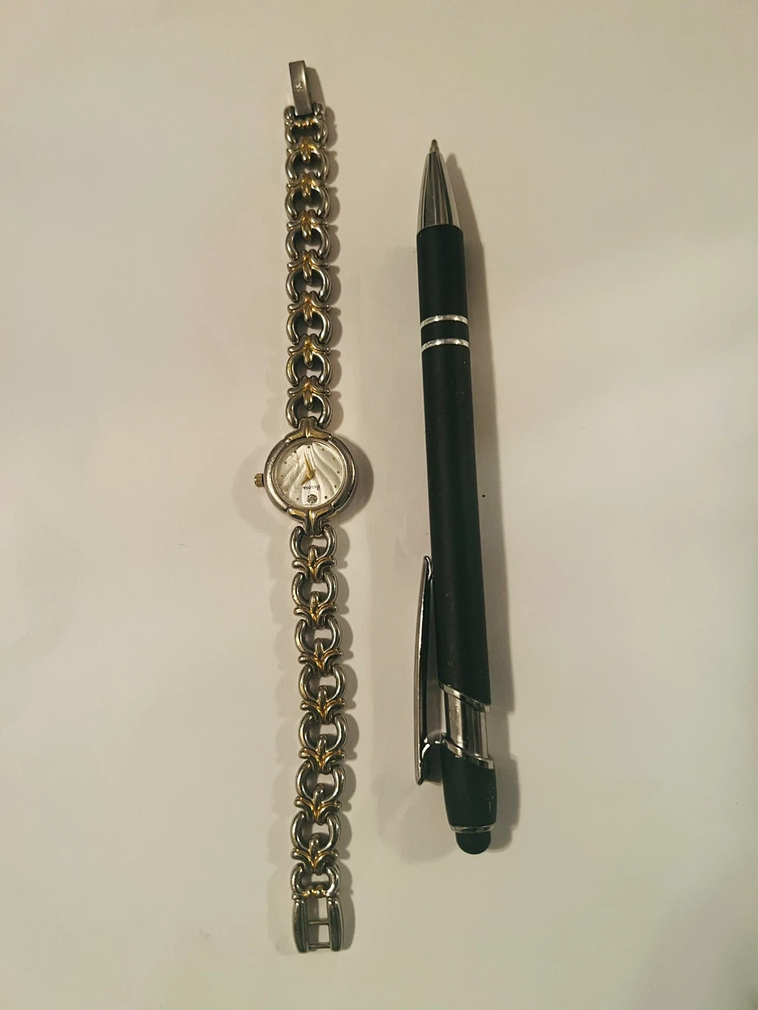 Bulova two-tone watch - photo 4