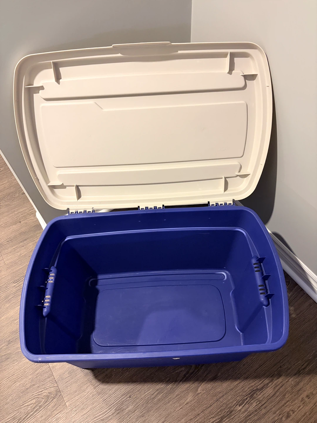 Roughneck Storage Bin with Lid - photo 2