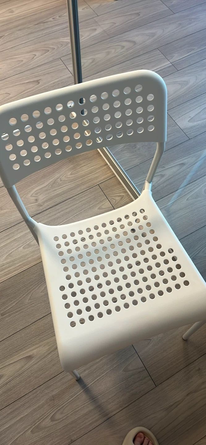 IKEA White Sandsberg Chair - photo 2