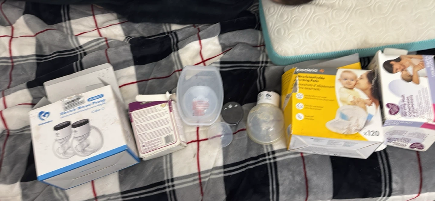 Electric Breast Pump & Nursing Pads