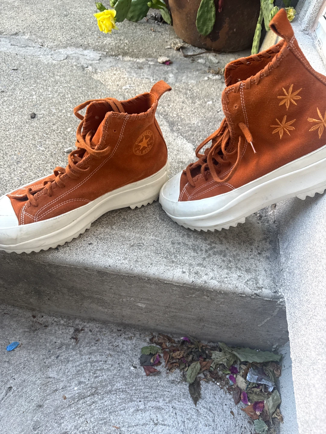 Converse Run Star Hike High Top Sneakers - Orange Suede