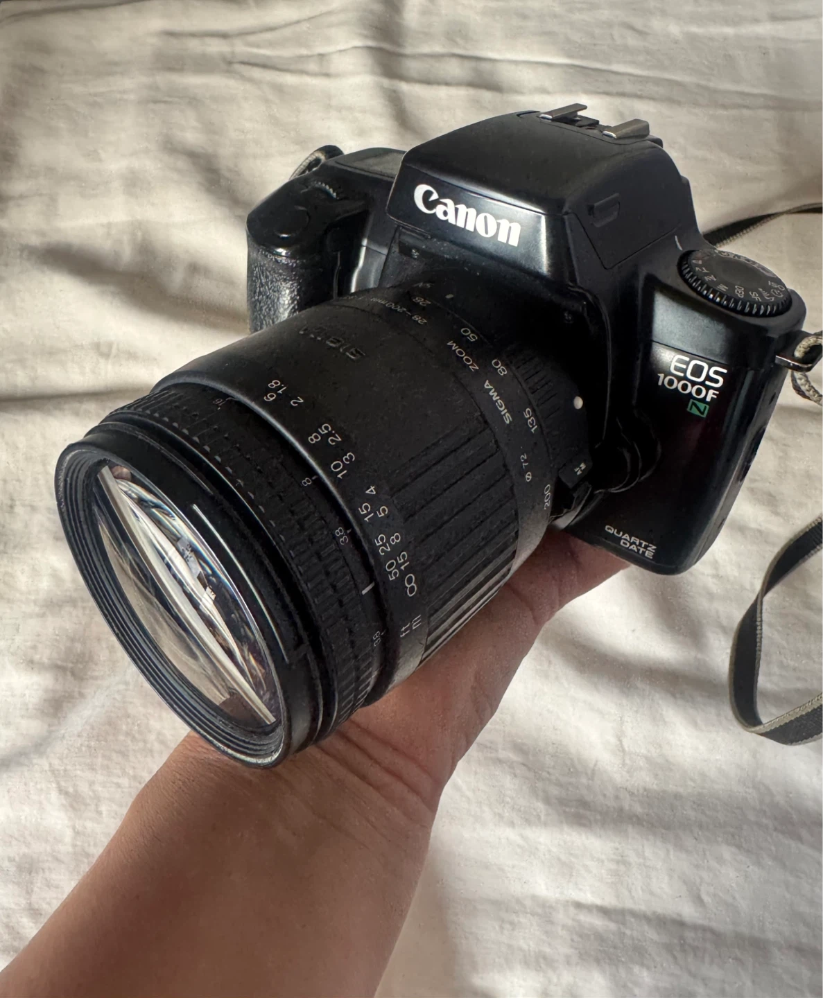 Canon EOS 1000F Quartz, 35mm Film Camera with Sigma Zoom Lens