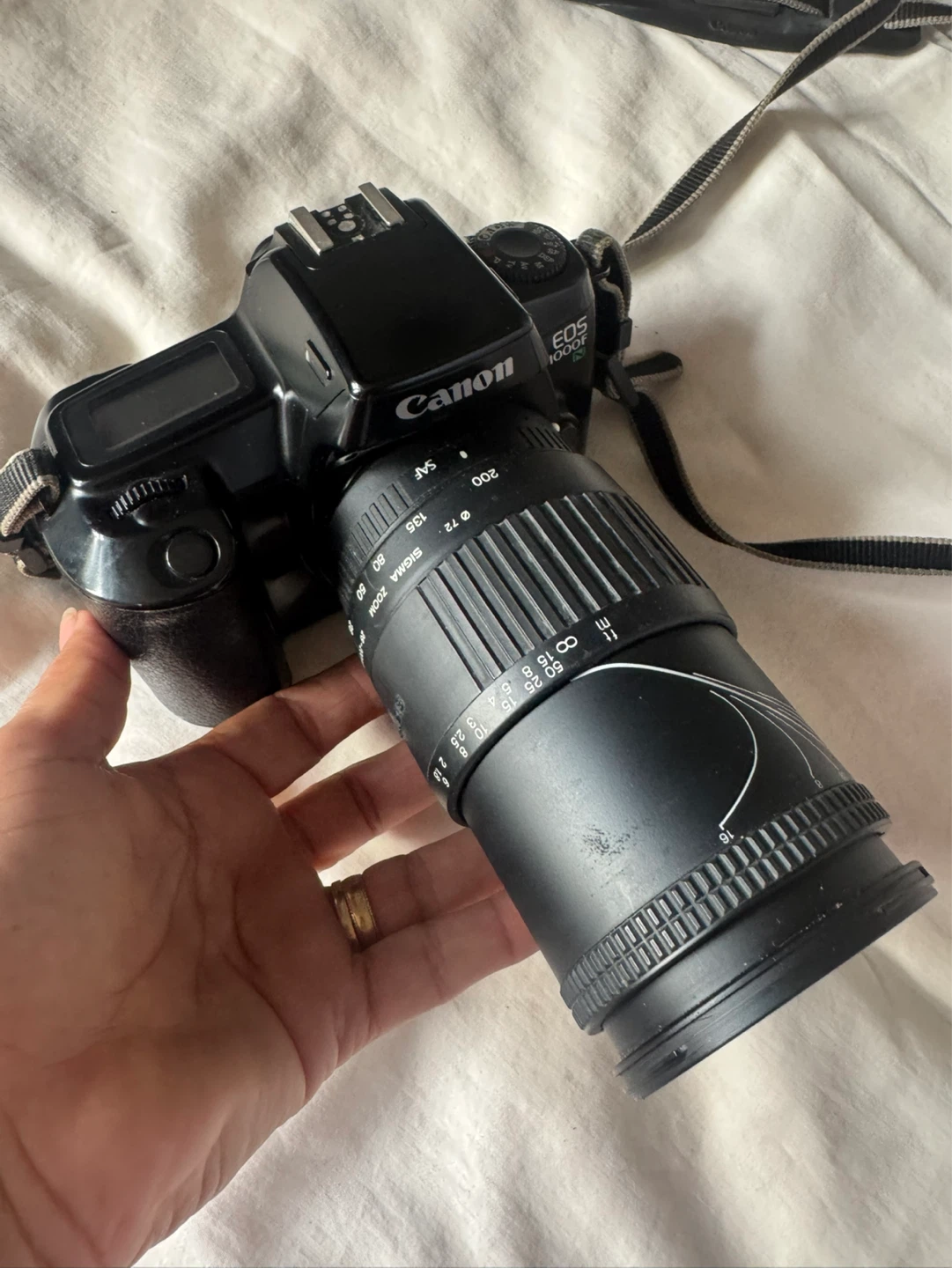Canon EOS 1000F Quartz, 35mm Film Camera with Sigma Zoom Lens - photo 2