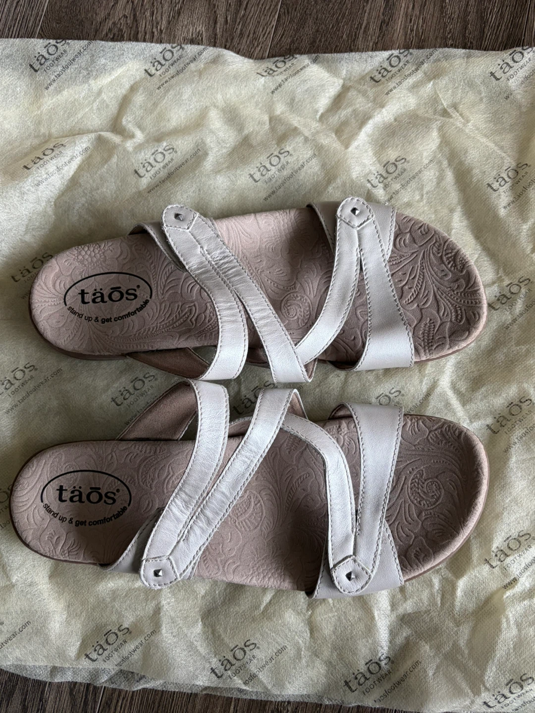 Taos Women's Leather Sandals Size 10
