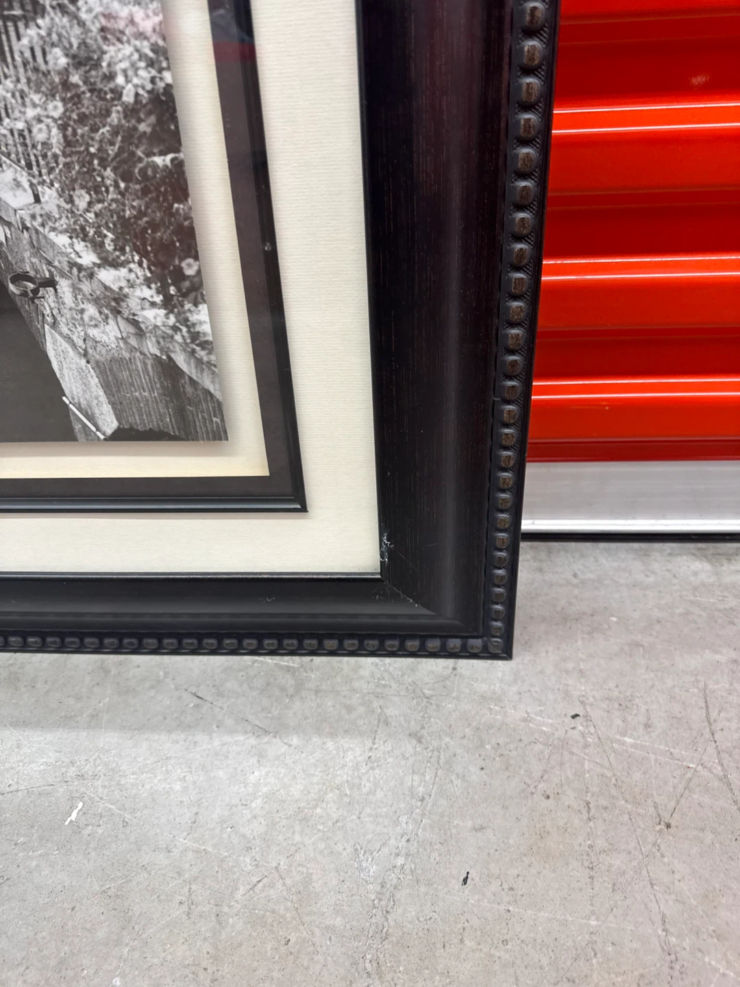 Pair of Framed Black and White Prints - photo 5