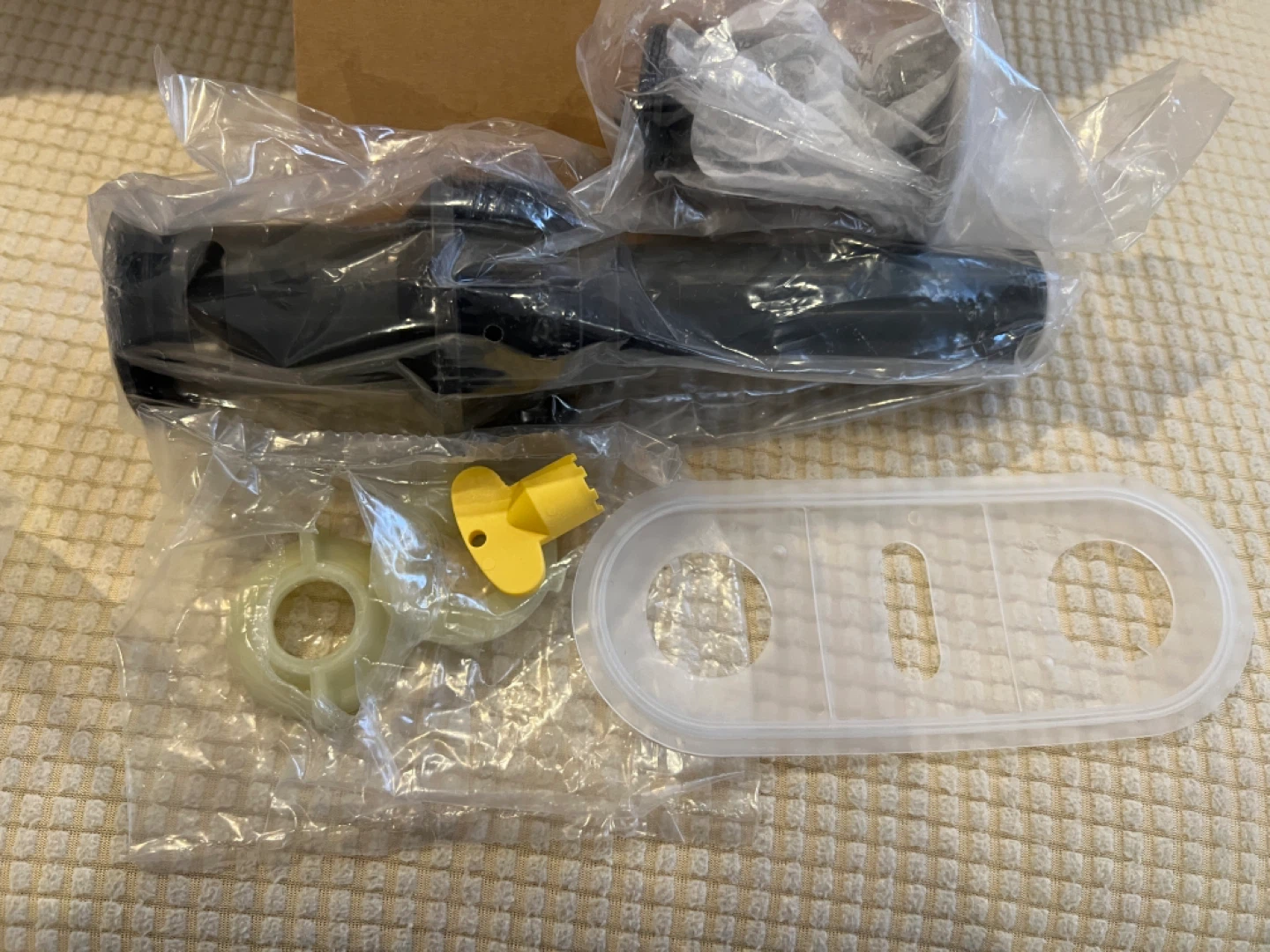 100%NEW MoenBathroomFaucet Orig$145 NOW$80 - photo 3