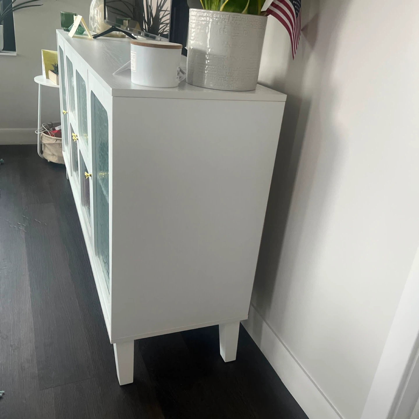 Tv console