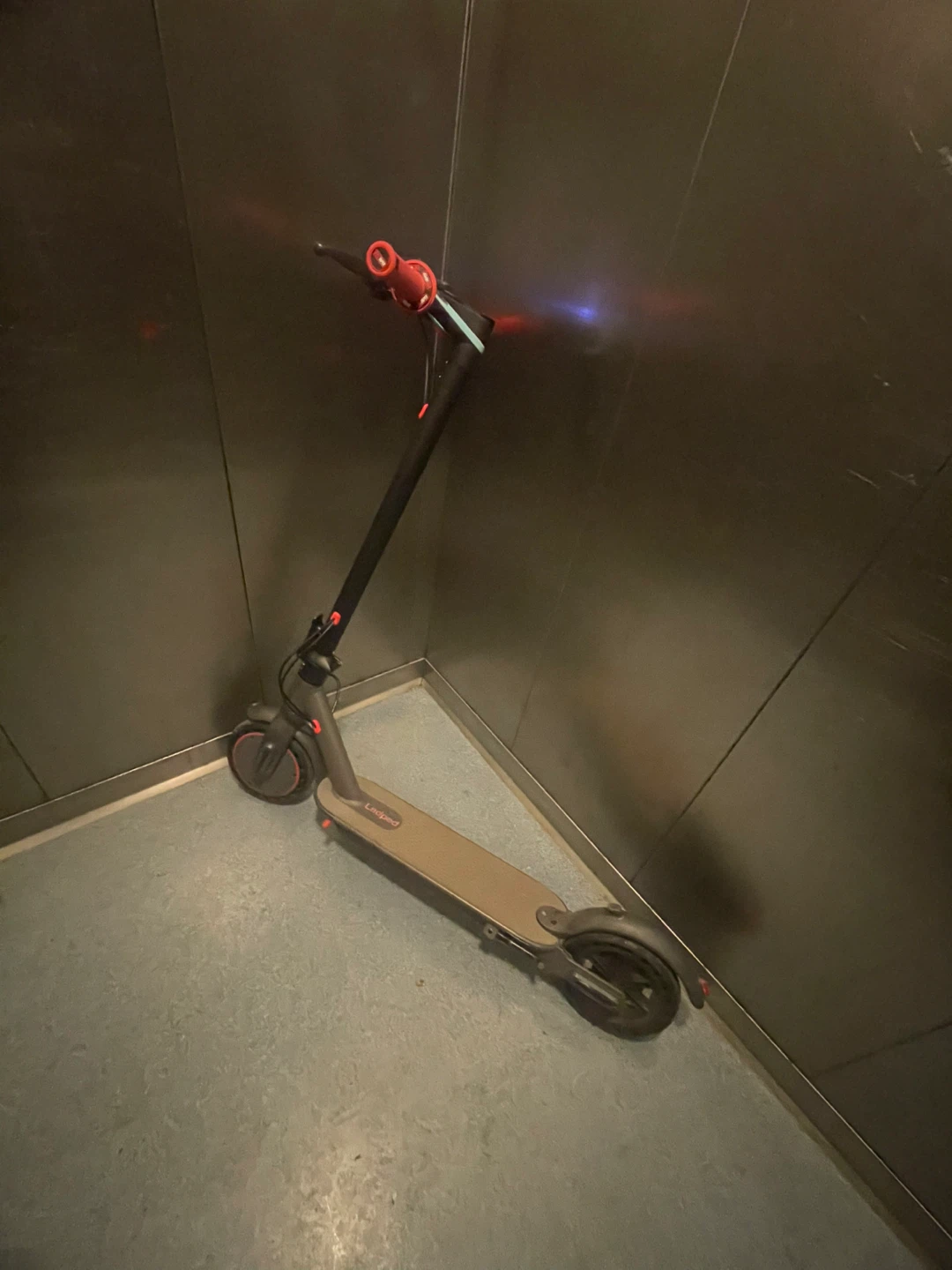 Ladped Electric Scooter - photo 4