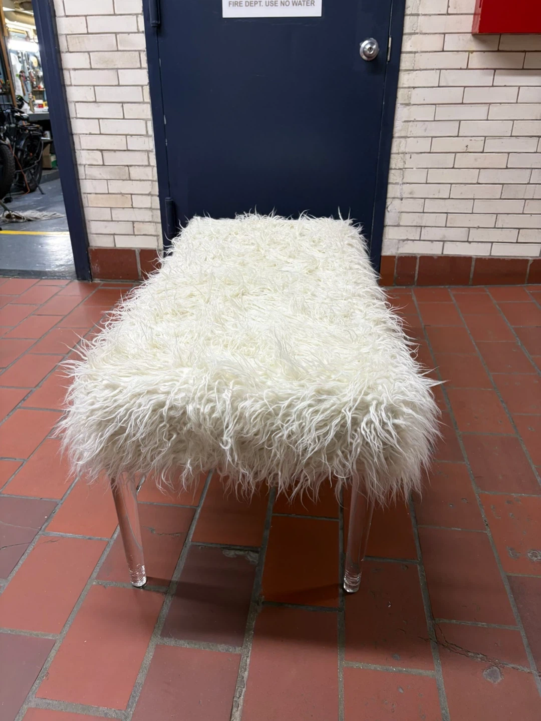 White Faux Fur Bench with Clear Acrylic Legs - photo 4