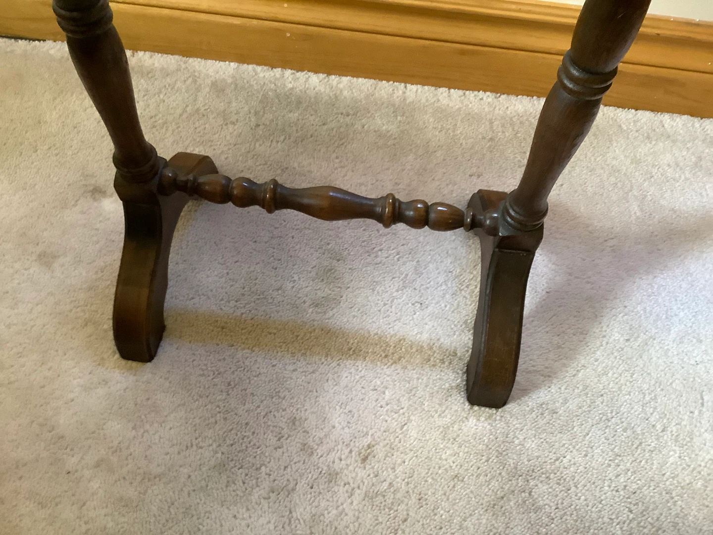 Antique Solid Wood Smoking Stand/Table 🐞 - photo 4