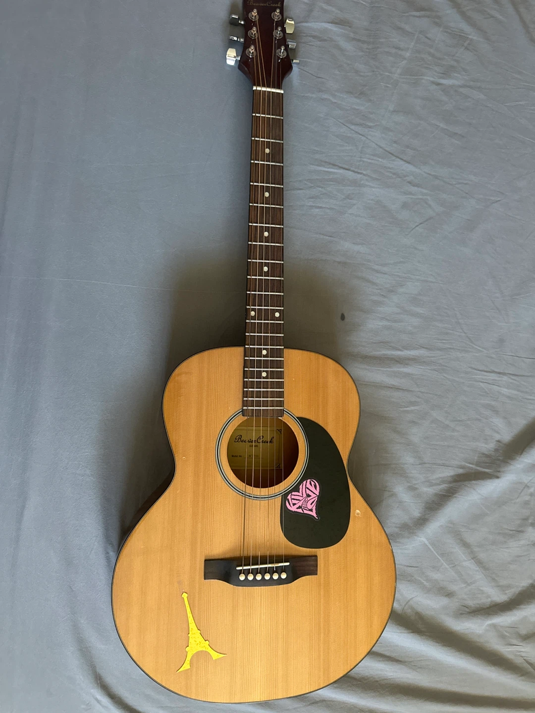 Acoustic Guitar (beaver creek)
