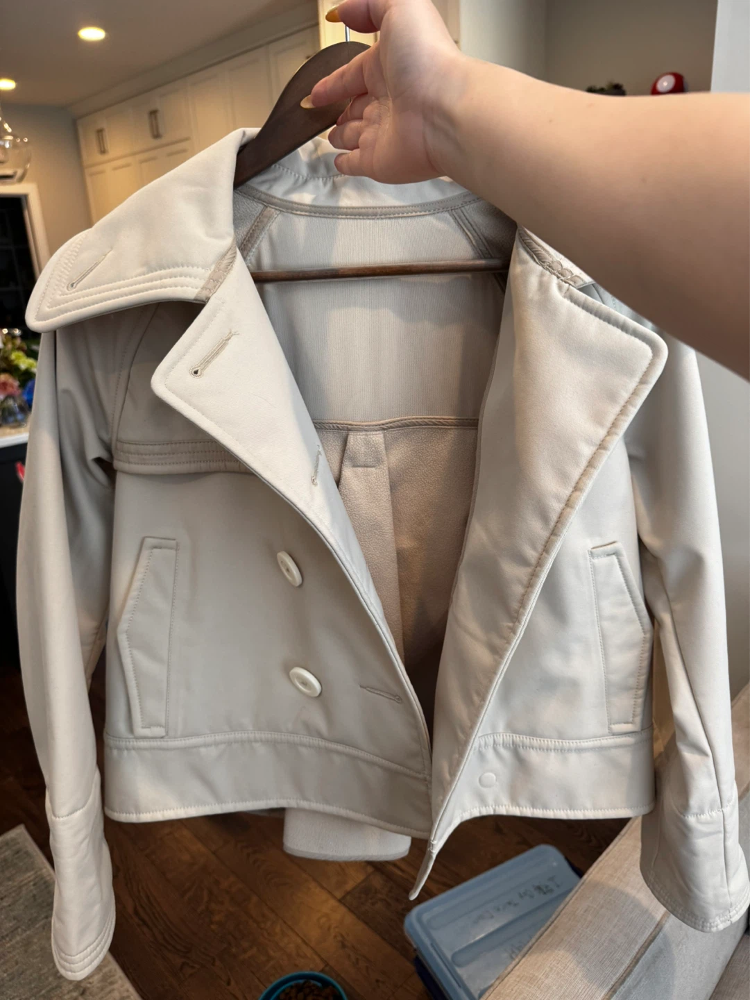 Lululemon Beige Cropped Jacket small - photo 3