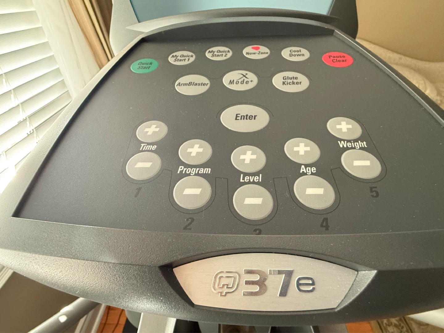 Octane Fitness Q37e Elliptical - photo 3