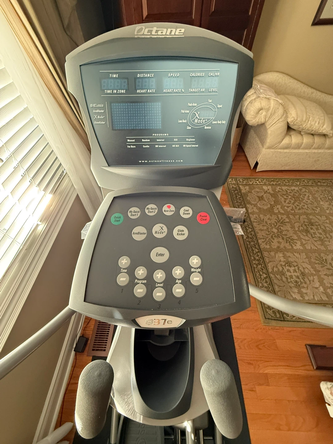 Octane Fitness Q37e Elliptical - photo 2