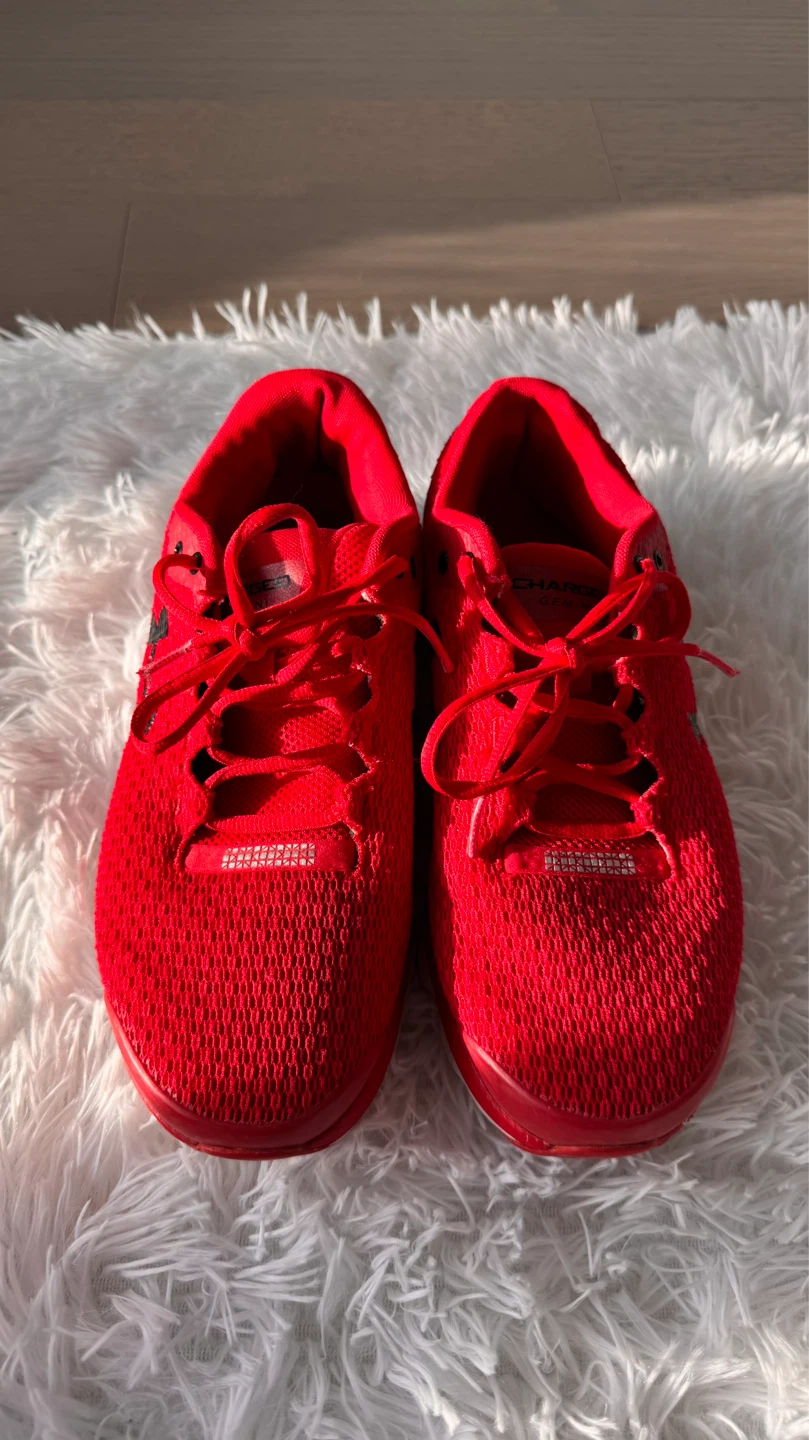 Red Under Armour Charged Running Shoes size 9 - photo 2