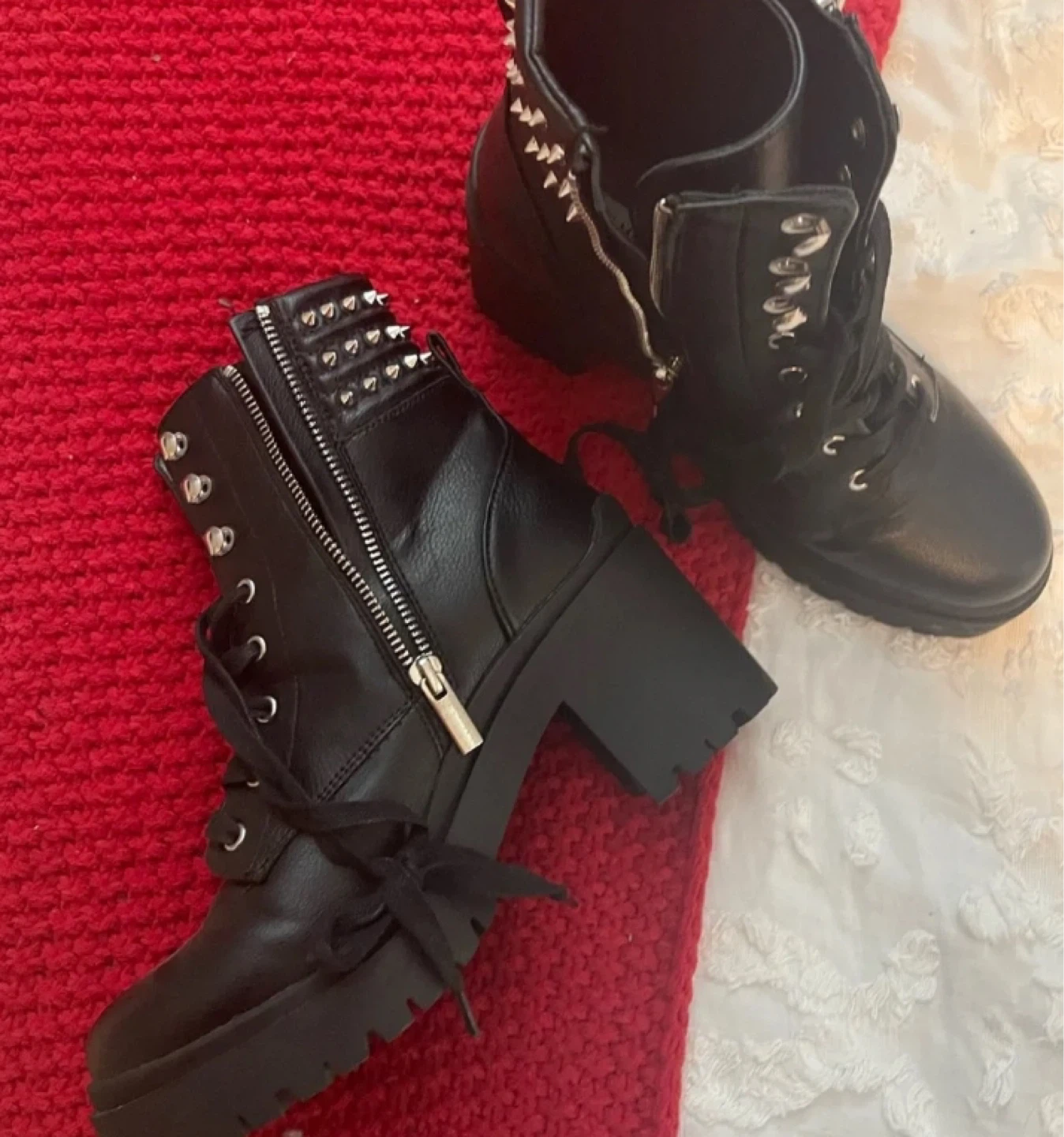 Steve Madden Sz. 9 Black Studded Combat Boots