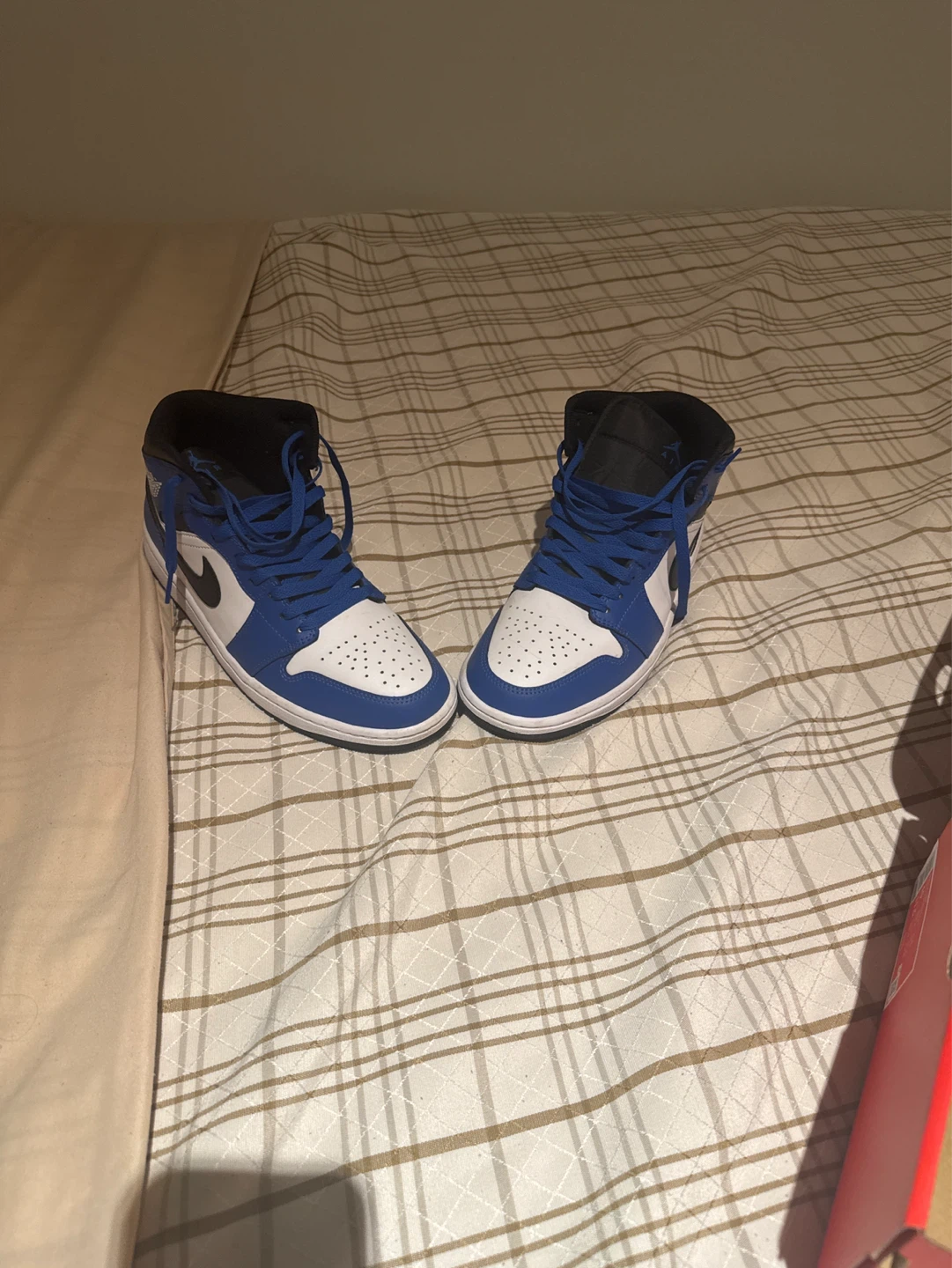 Air Jordan 1 Mid Game Royal - photo 2