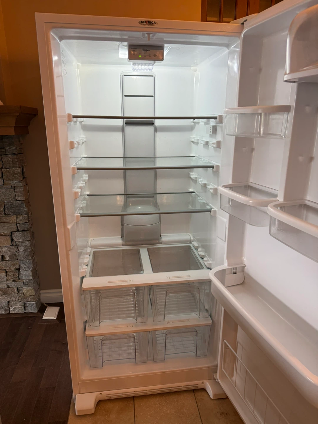 Whirlpool Refrigerator - photo 2
