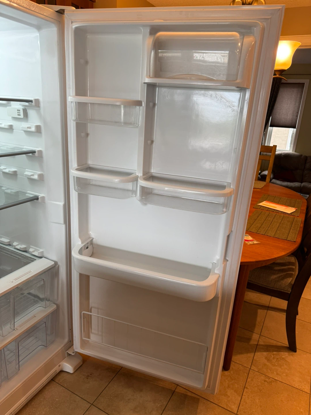 Whirlpool Refrigerator - photo 3