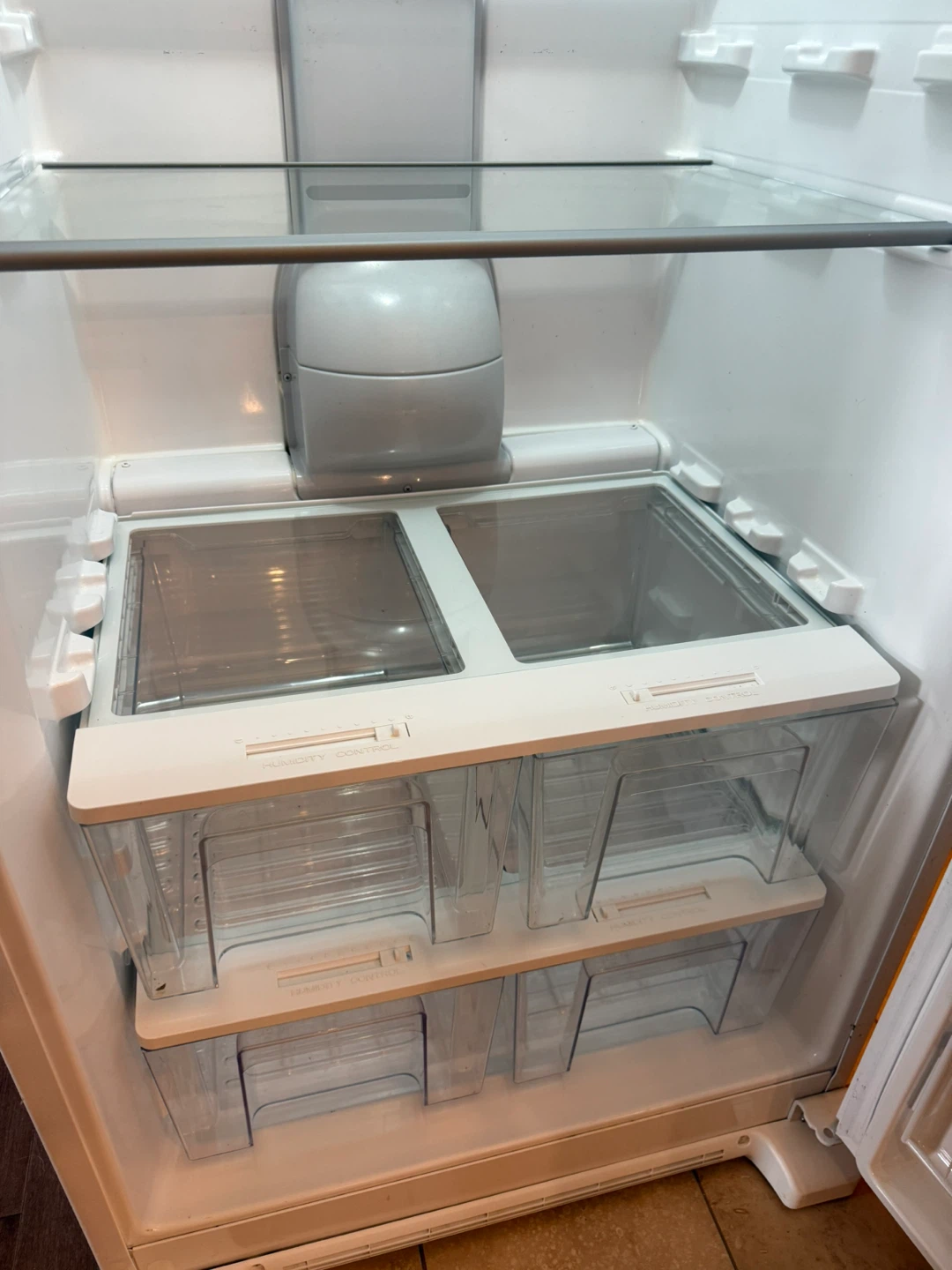 Whirlpool Refrigerator - photo 5