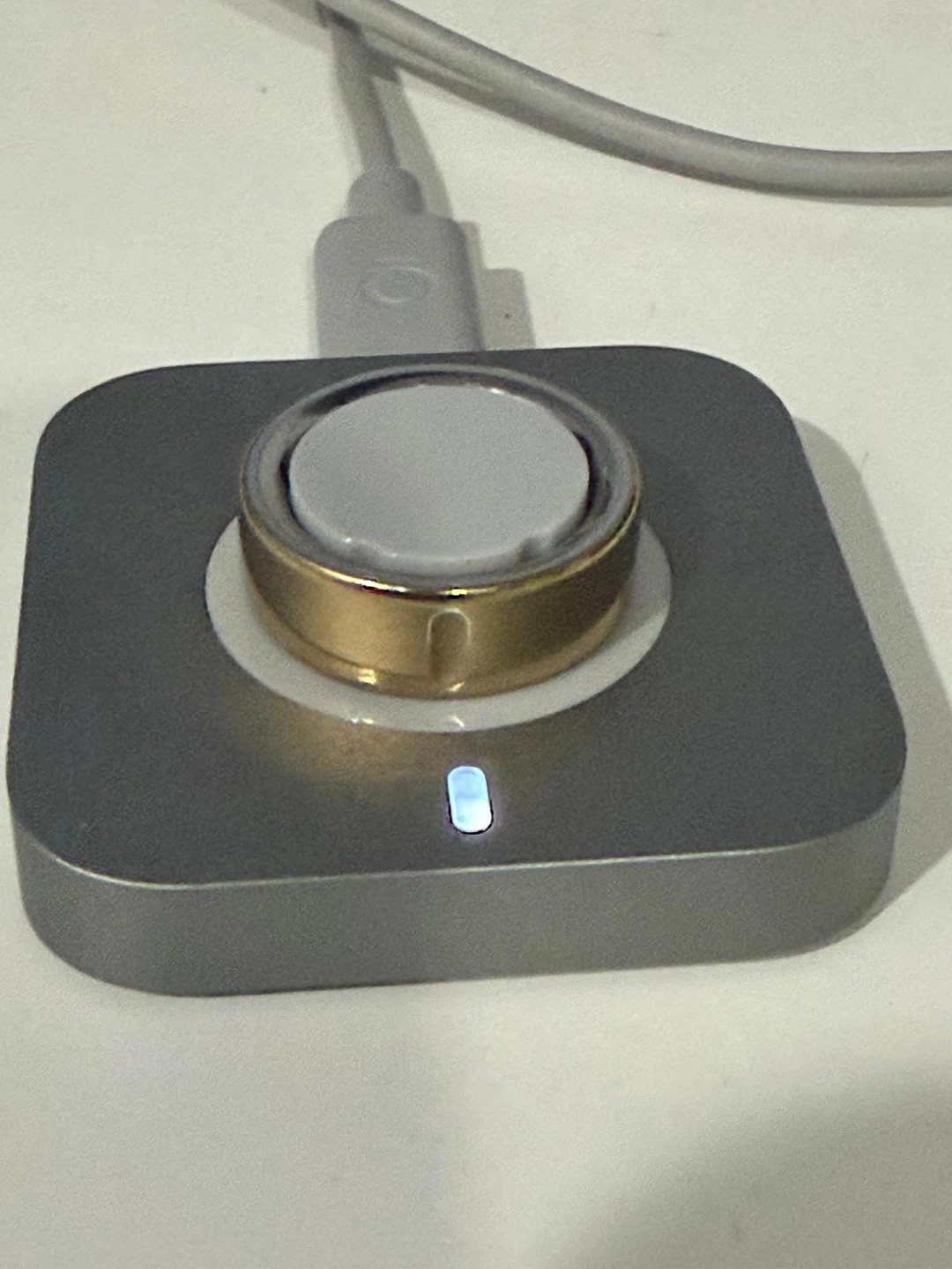 Oura Ring 4 - Size 8 - photo 4