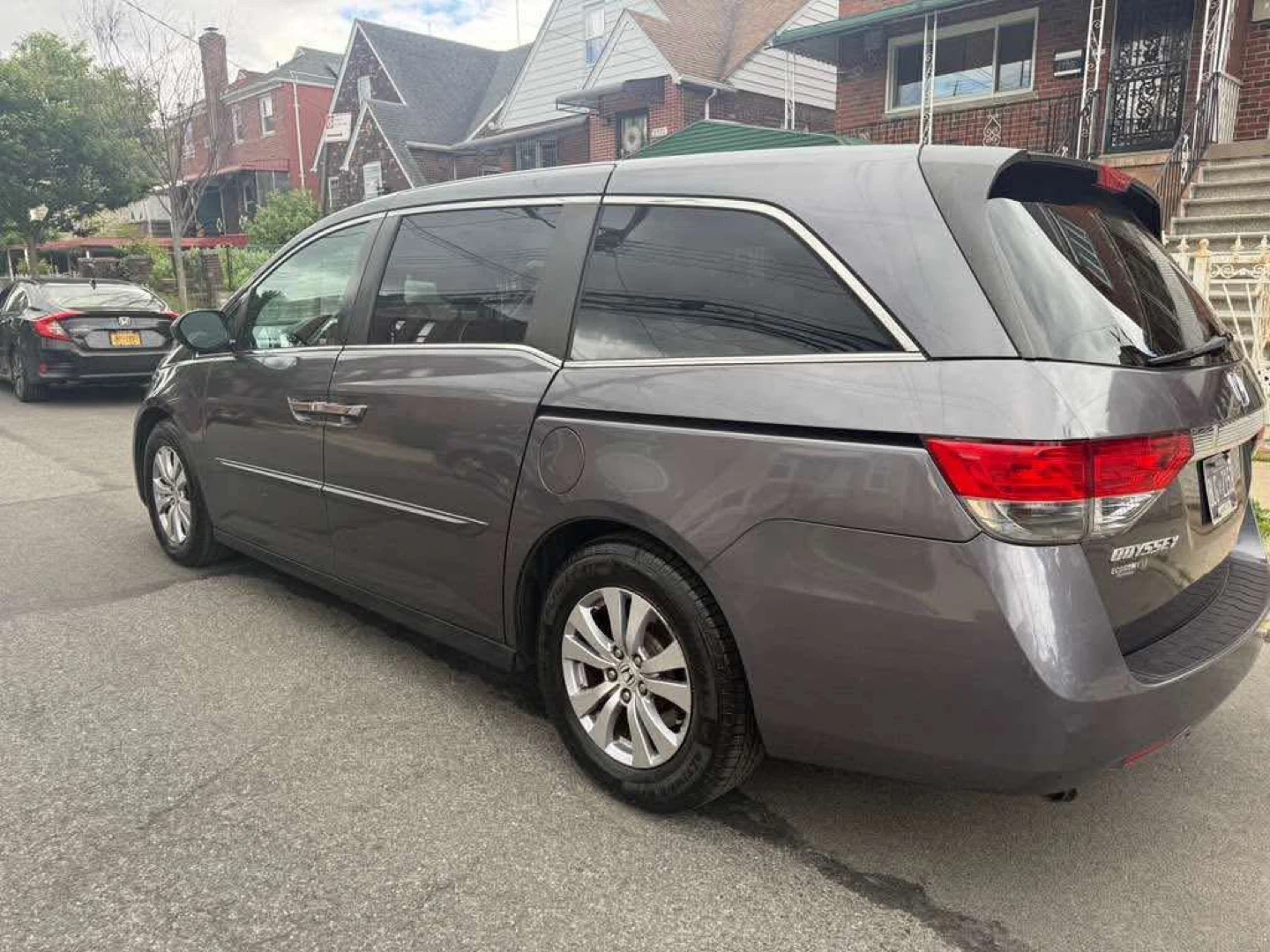 2016 Honda Odyssey EXL Minivan - photo 5