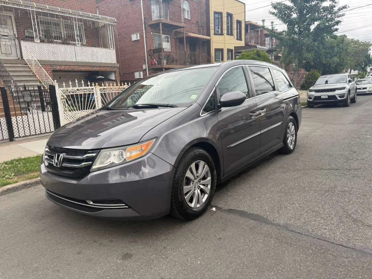 2016 Honda Odyssey EXL Minivan - photo 3