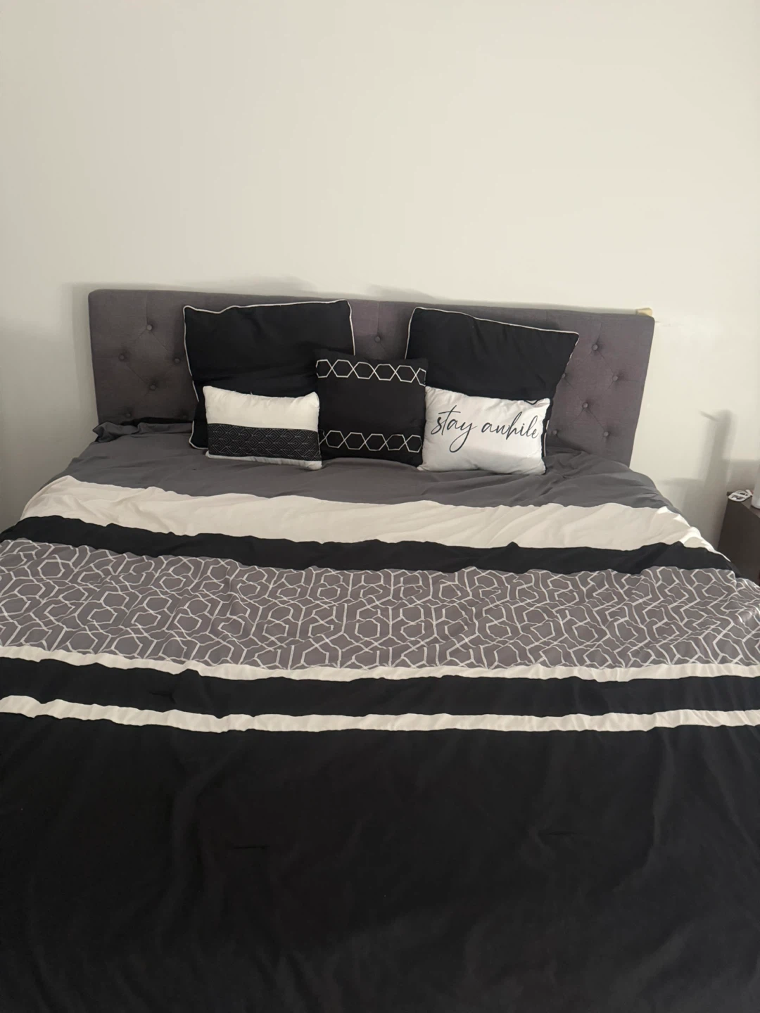 King size Black and Grey Striped Duvet Cover Set with 5 pillows